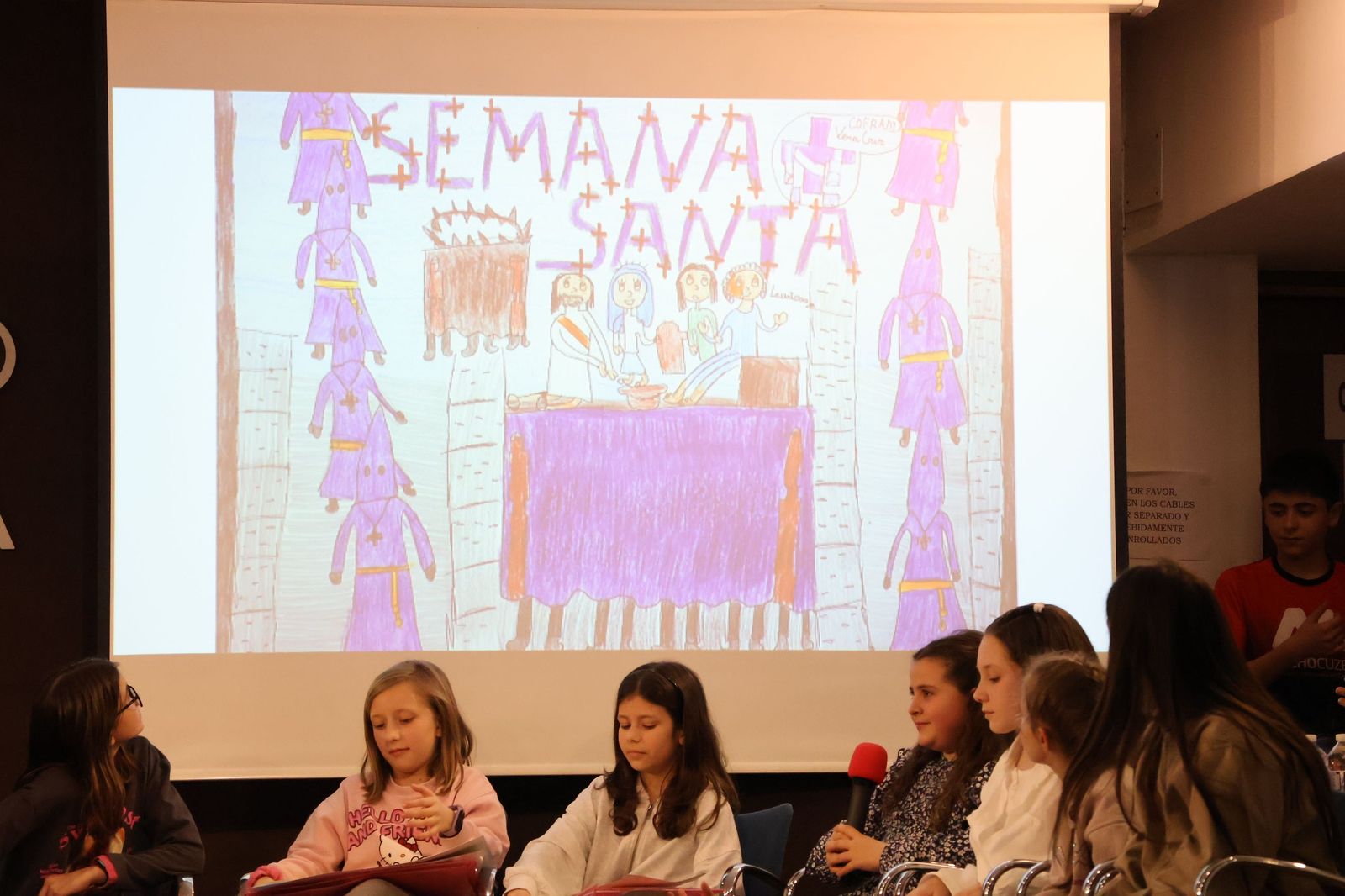 GALERÍA | La Asociación Luz Penitente reparte los premios del VIII Concurso de Dibujo Infantil