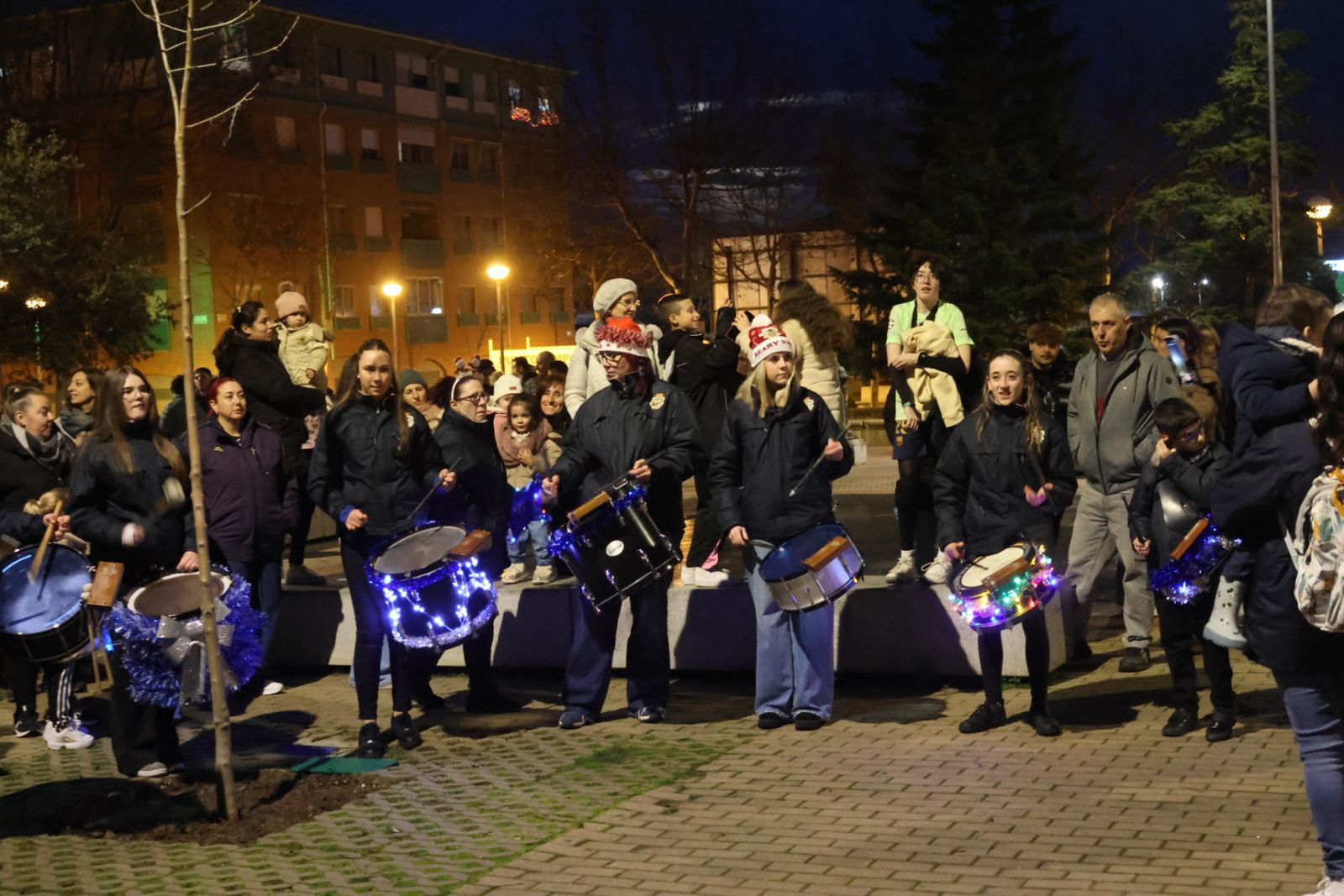 Pasacalles navideño en el barrio de El Zurguén