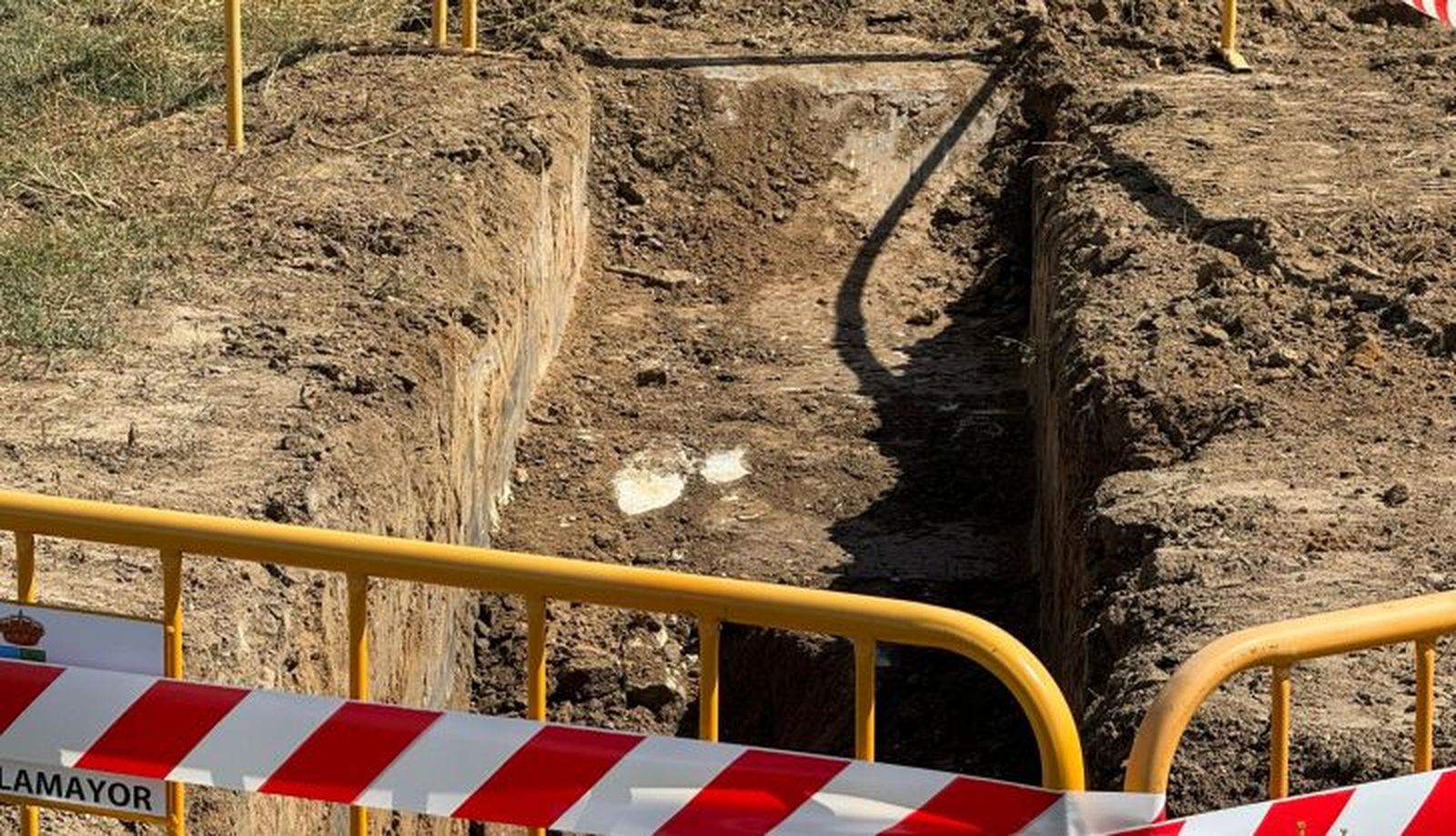 Catas para datar yacimiento arqueológico zona El Salinar en Villamayor 