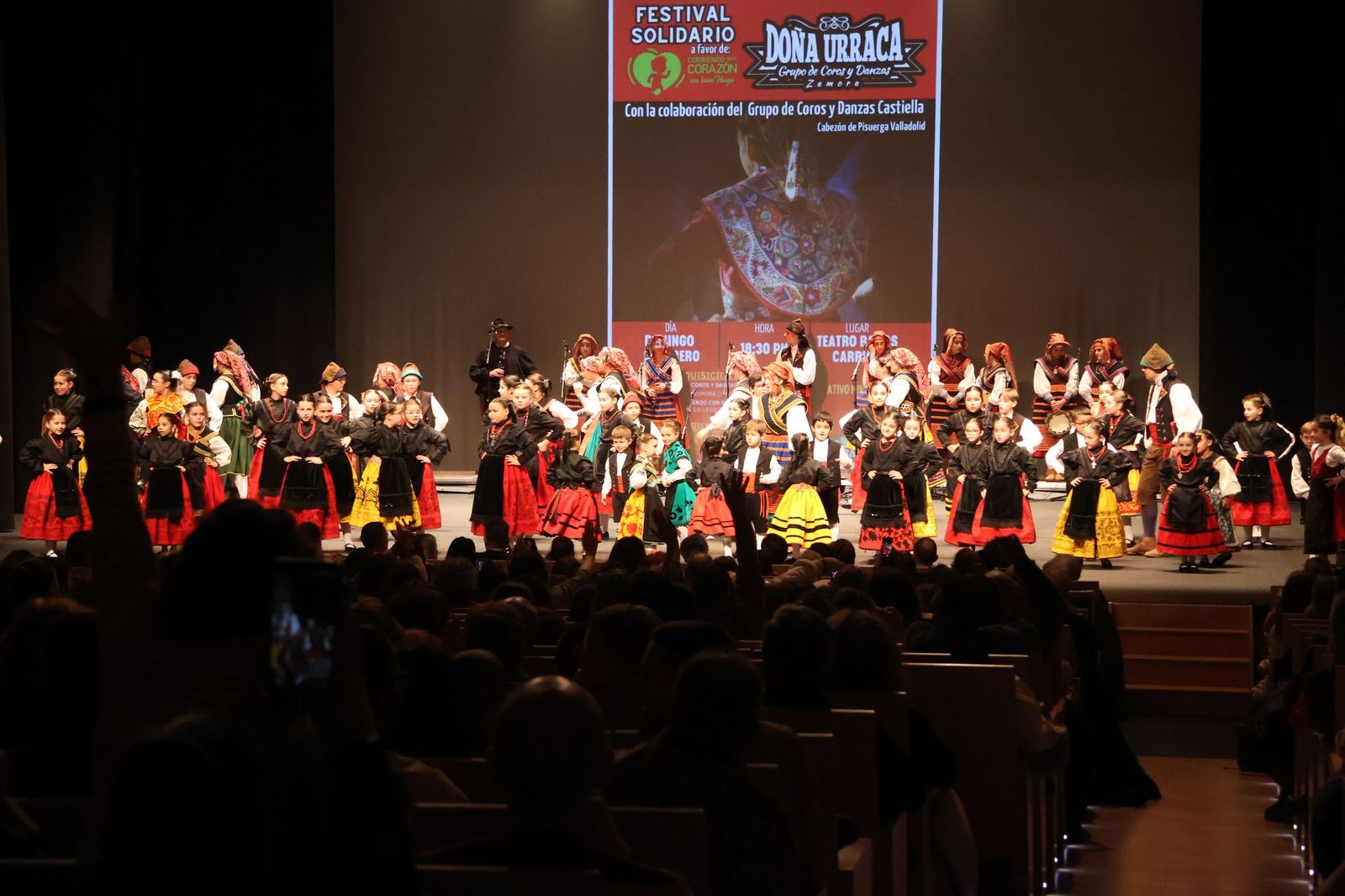 GALERÍA | Revive el Festival Solidario celebrado en el Ramos Carrión en apoyo a las enfermedades raras