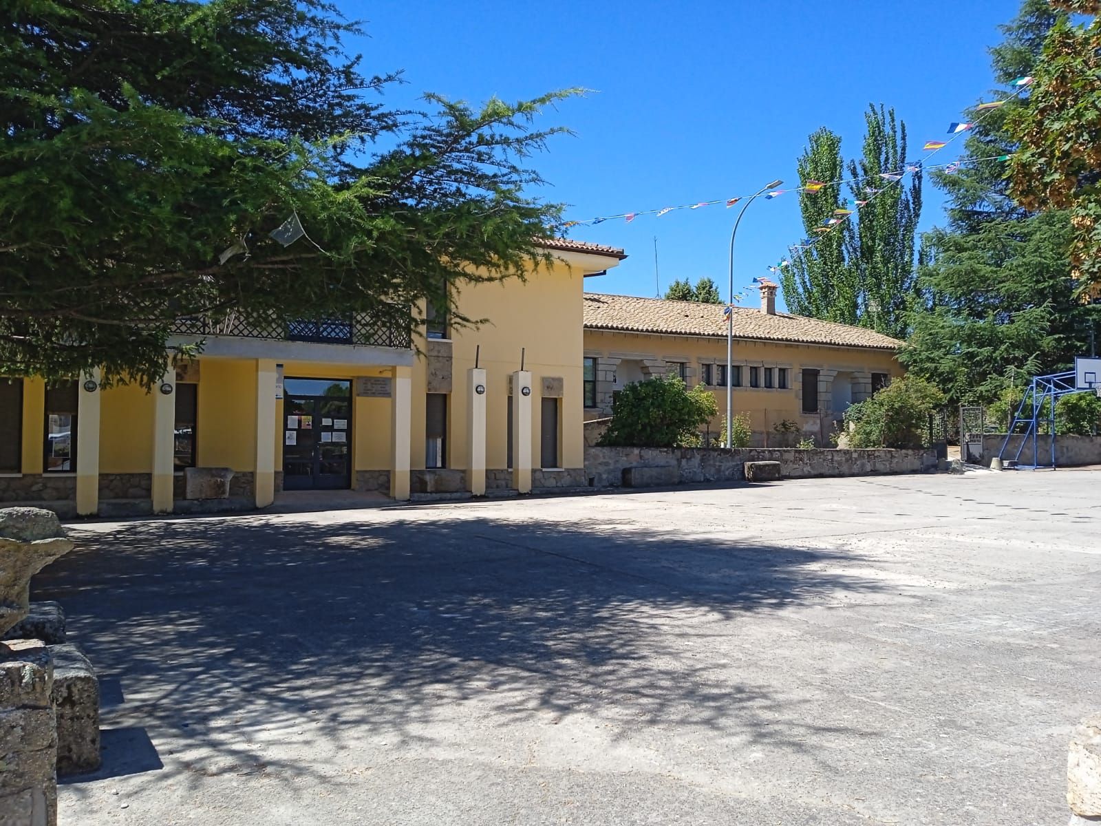 Ayuntamiento El Tejado Ayuntamiento El Tejado