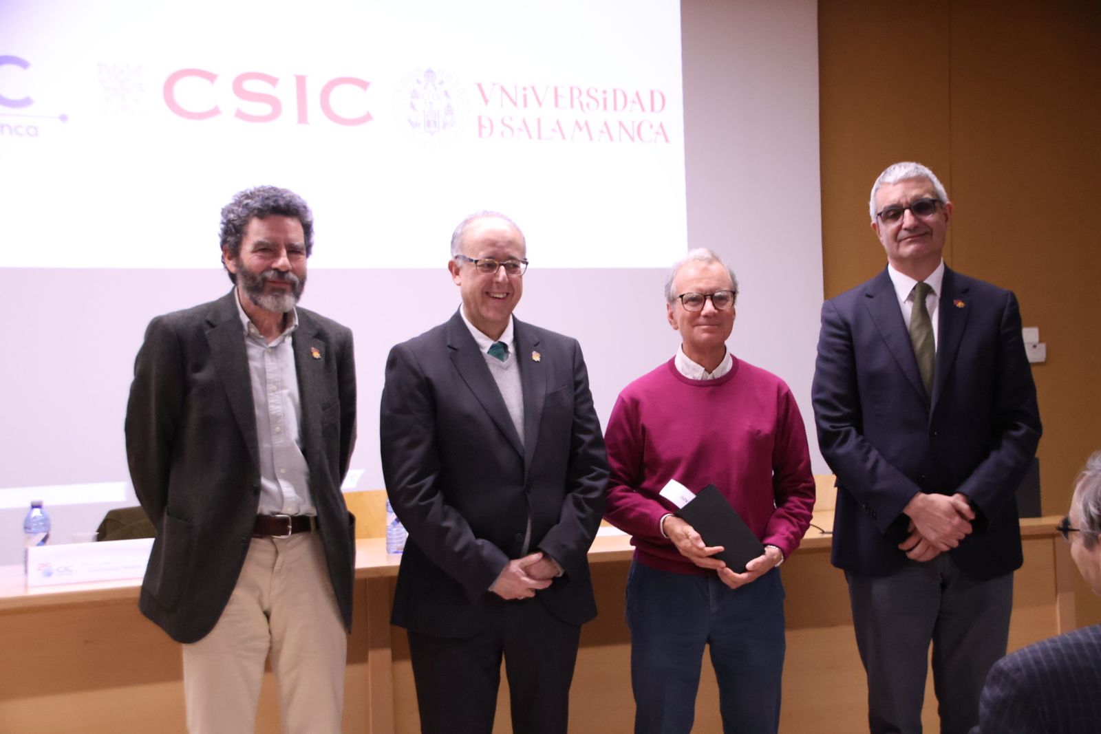 El Centro de Investigación del Cáncer (CIC) organiza un homenaje al personal que cumple 25 años