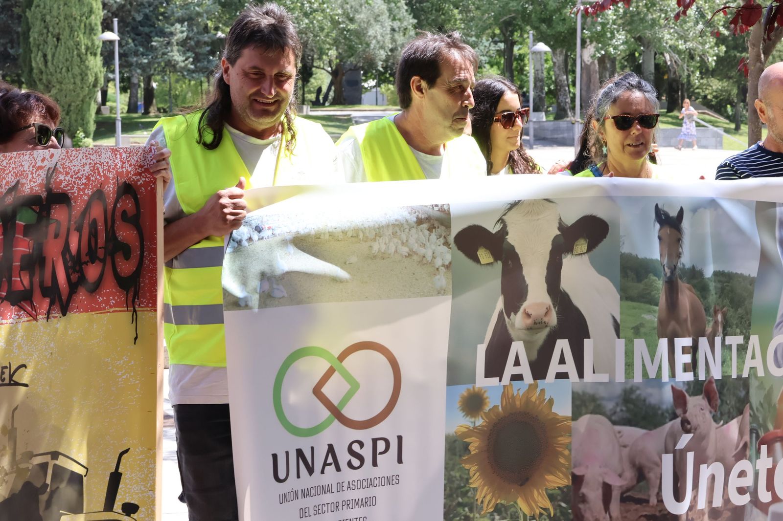 Marcha silenciosa en homenaje a David Lafoz (25).JPG