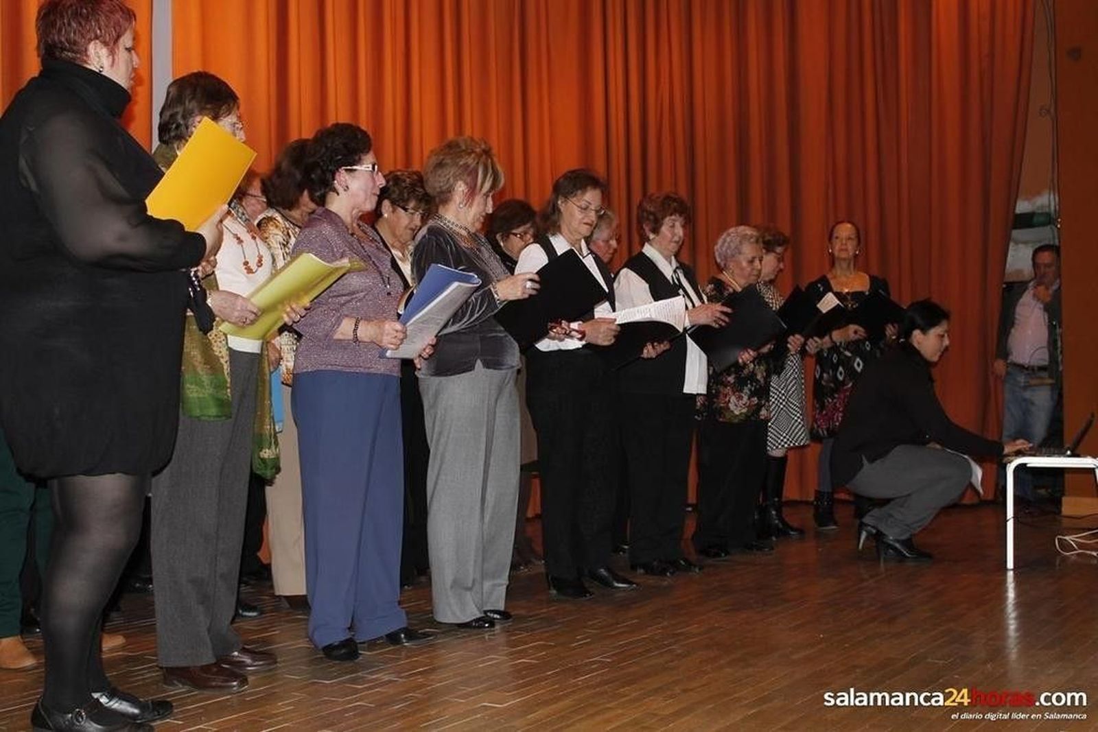 Encuentro solidario de coros.