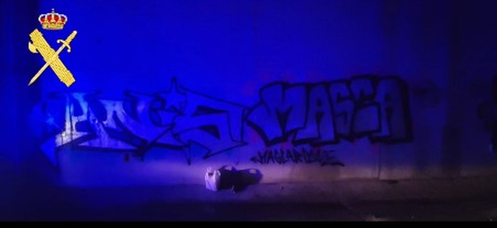 Guardias Civiles de Galinduste pillan a tres 'in fraganti' a tres graffiteros en entre Montejo y La Maya