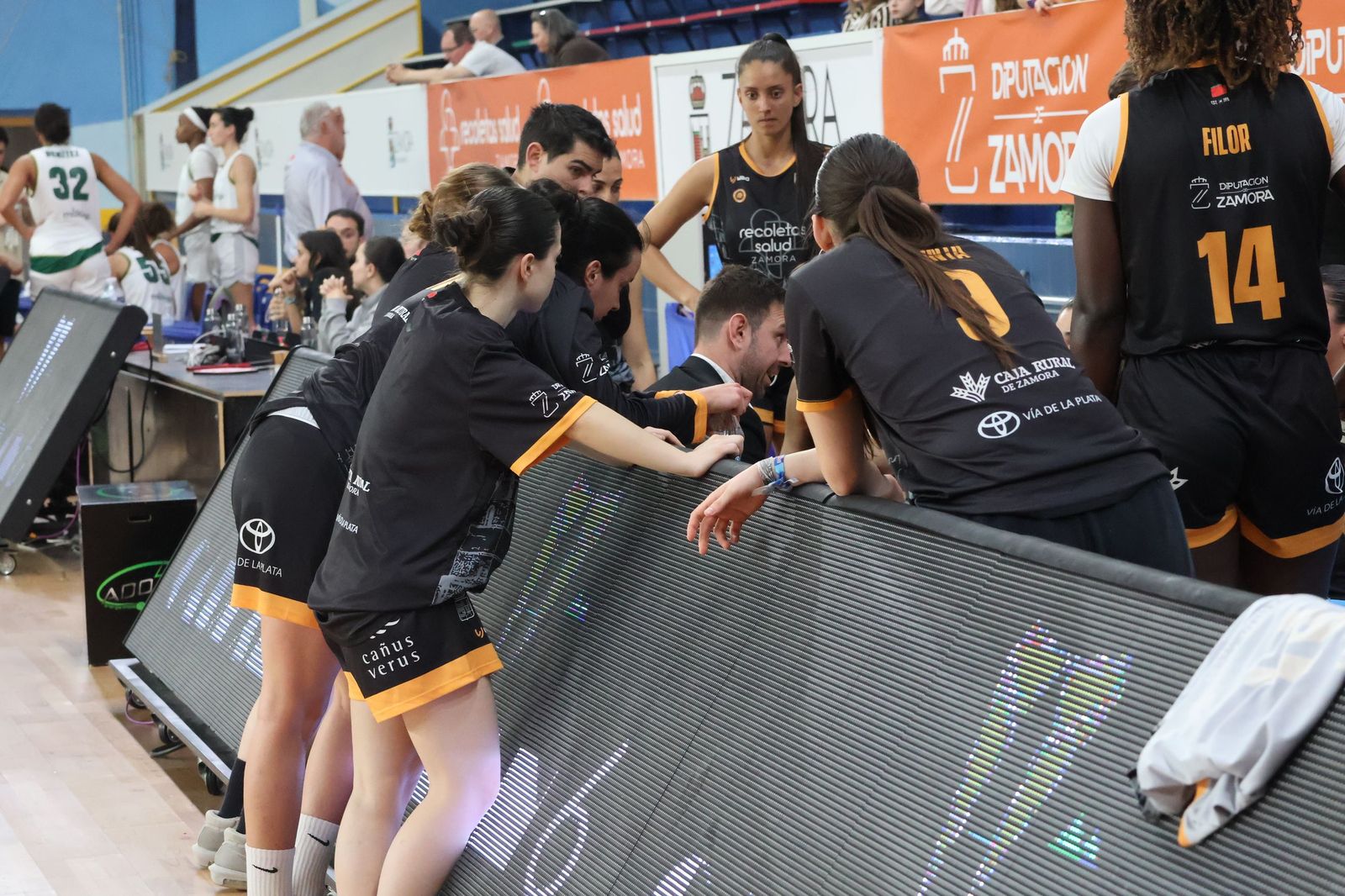 GALERÍA | Dura derrota del CD Zamarat ante Unicaja Mijas