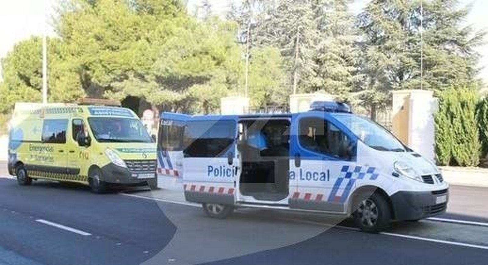 Herido un ciclista tras un accidente entre dos coches en la calle Maestro Lidón