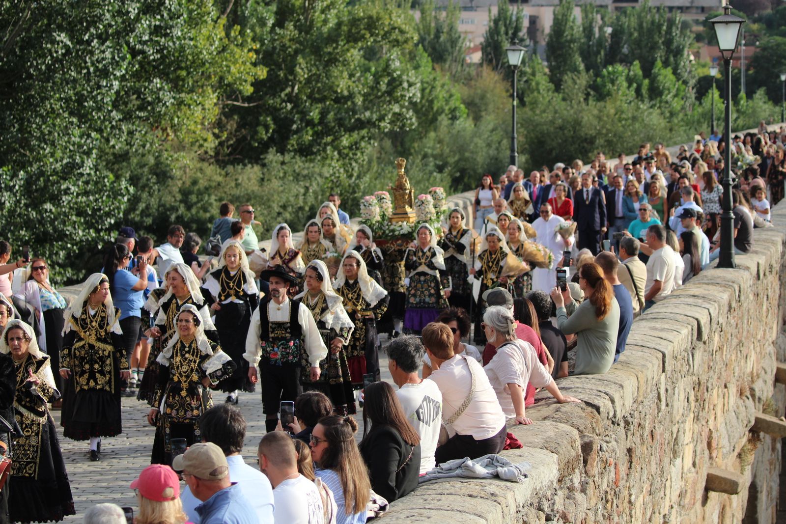 XXXV Ofrenda Floral en Honor de Santa María de la Vega