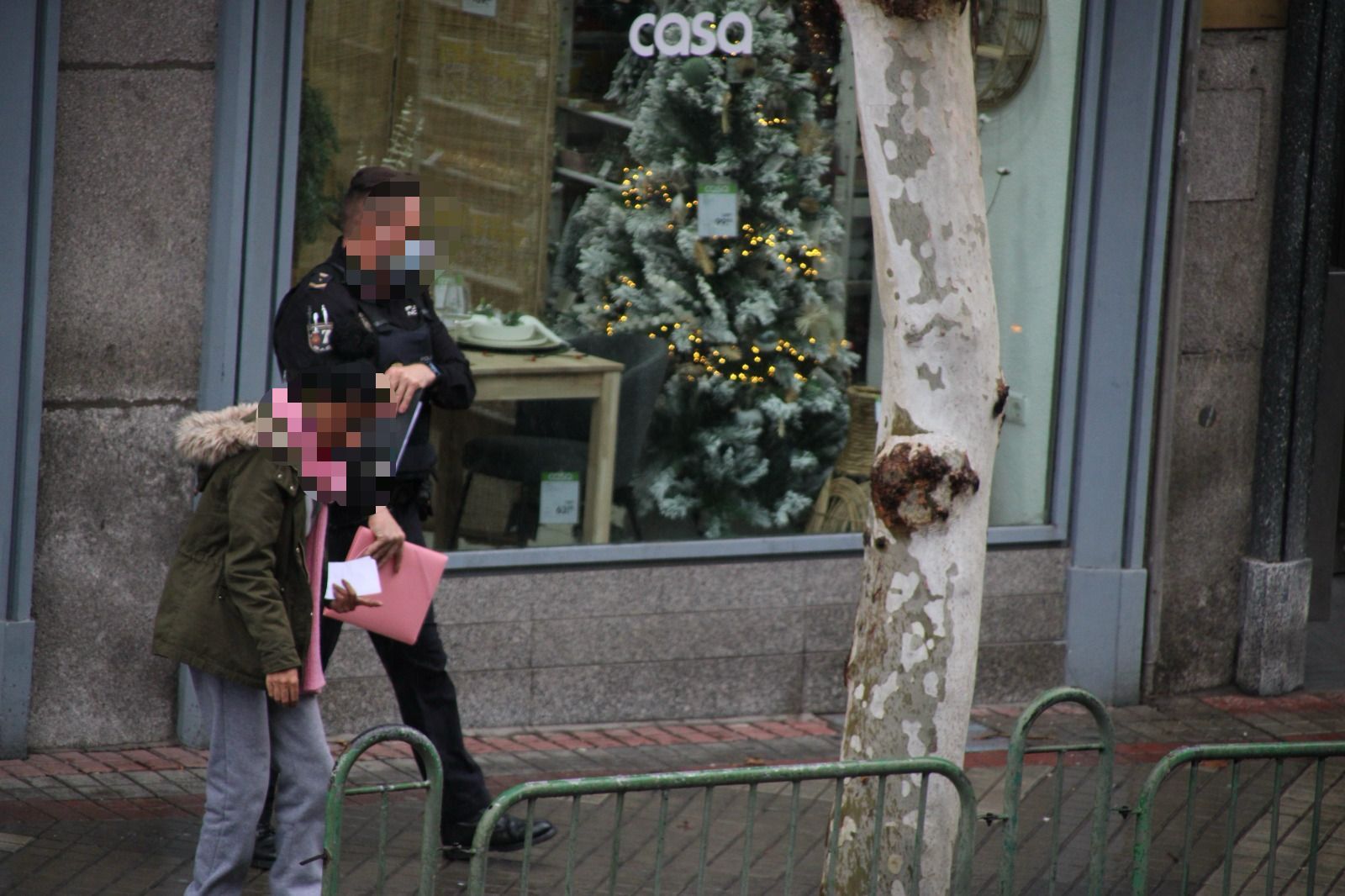 Hurto en una tienda de decoración en la avenida de Mirat