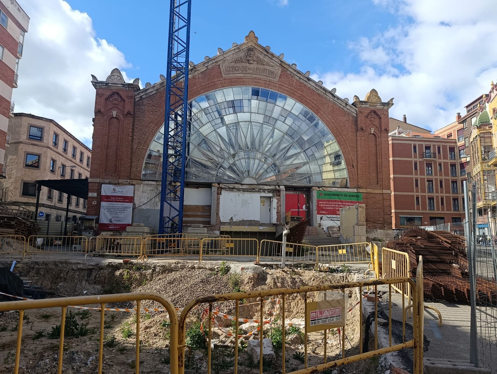 Las obras del Mercado de Abastos, paradas