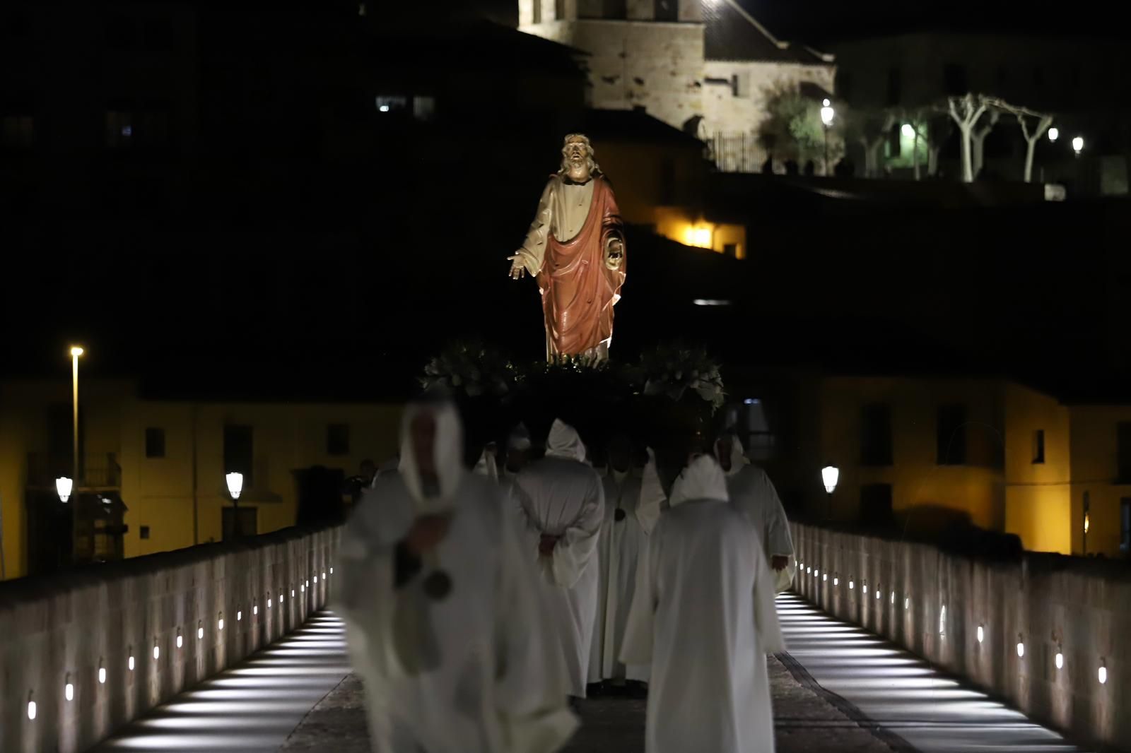 Procesión de la Hermandad de Jesús de Luz y Vida