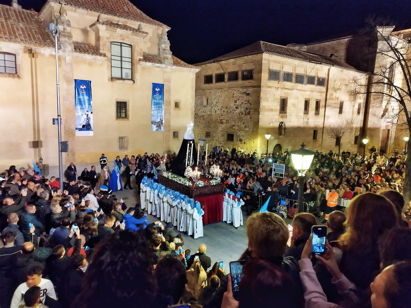 c6f46222-3a83-4927-bd44-ec65343e4efb