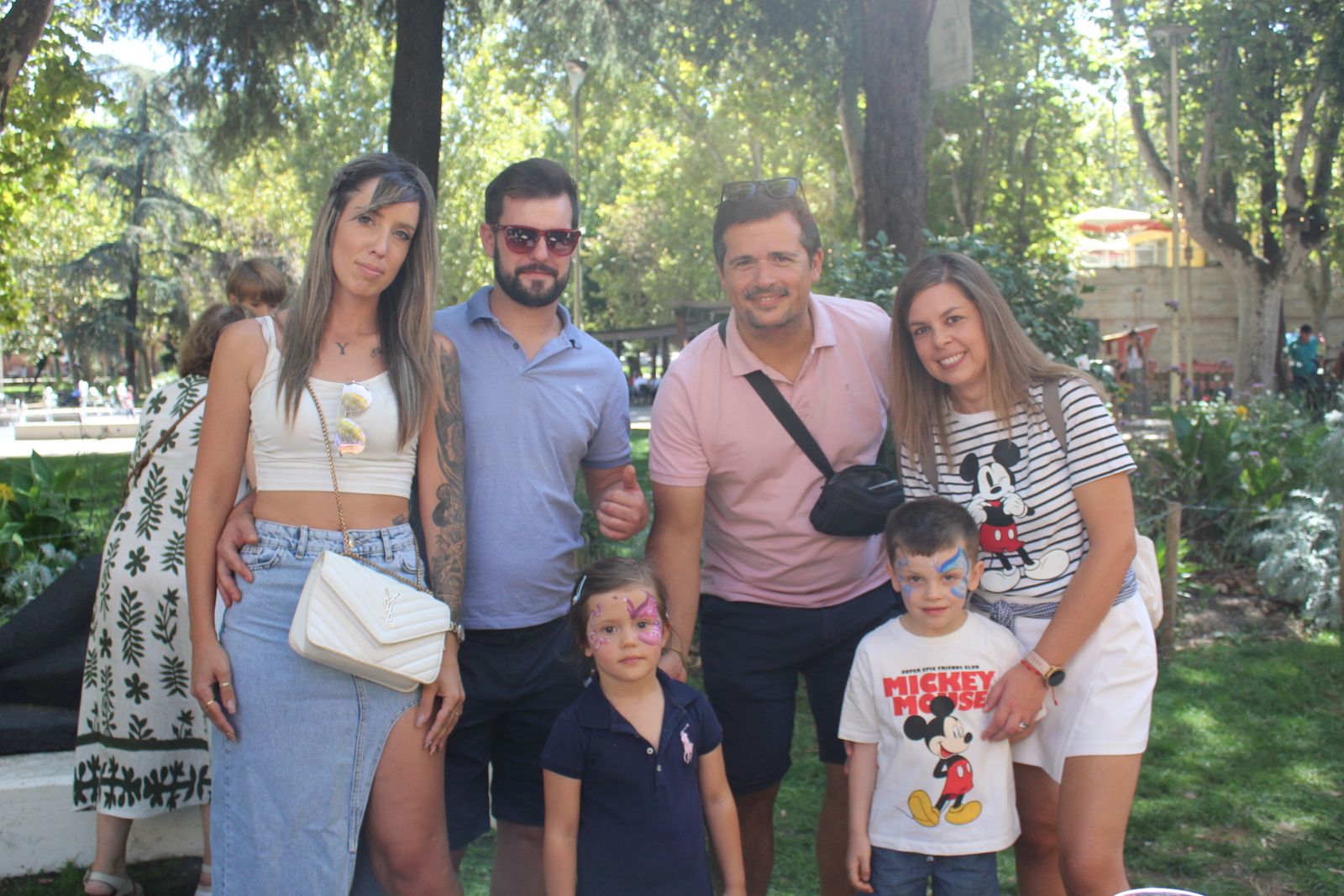 Ambiente en la Feria de Día en el mediodía de este sábado