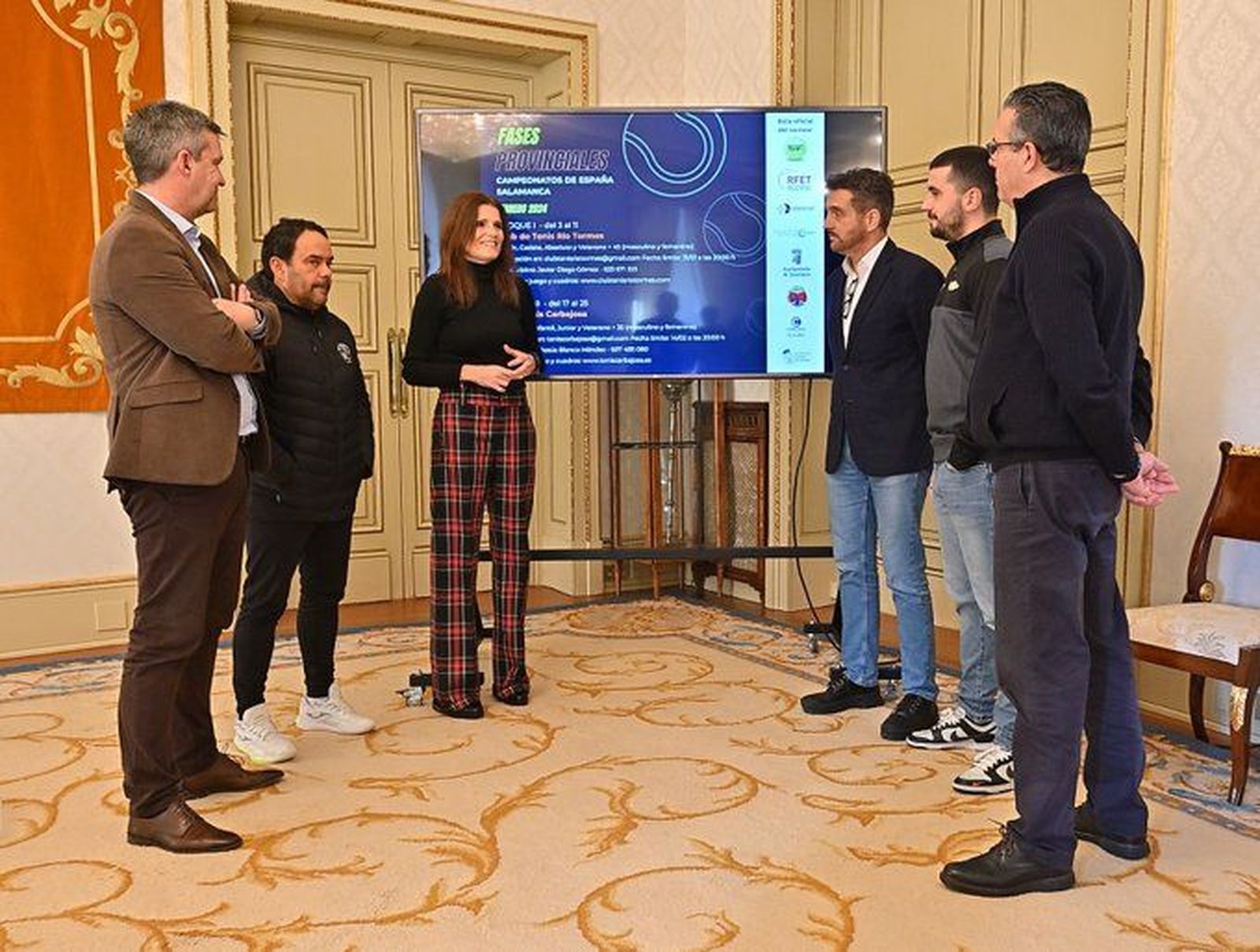 Almudena Parres en la presentación del Campeonato de España de tenis que se celebrarán en febrero en el pabellón municipal Río Tormes y en la Ciudad Deportiva de Carbajosa