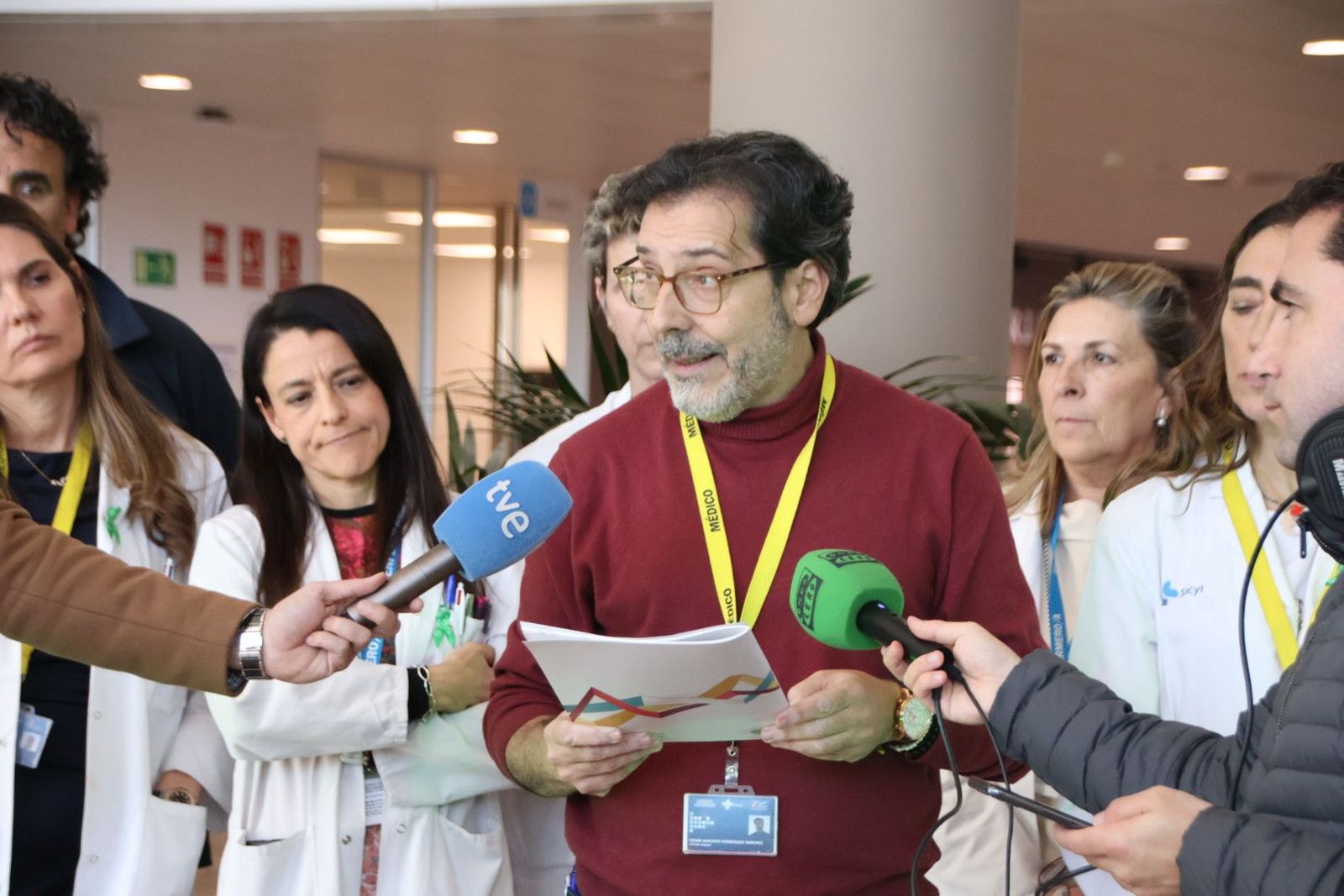 El hospital celebra un acto en día mundial contra el cáncer