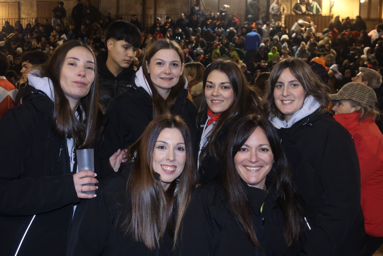 Los jóvenes vuelven a llenar las calles de Ciudad Rodrigo por el Carnaval del Toro