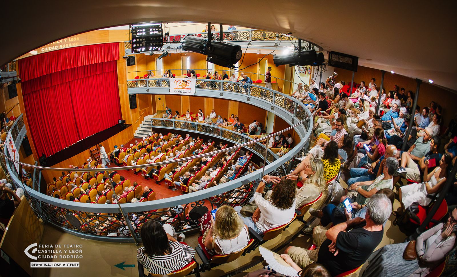 Jornada 27 agosto feria de teatro de Castilla y León en Ciudad Rodrigo (16).jpg