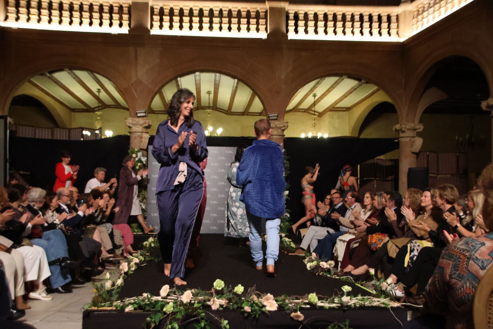 La Asociación Española contra el Cáncer en Salamanca organiza "Desfilamos contra el cáncer"