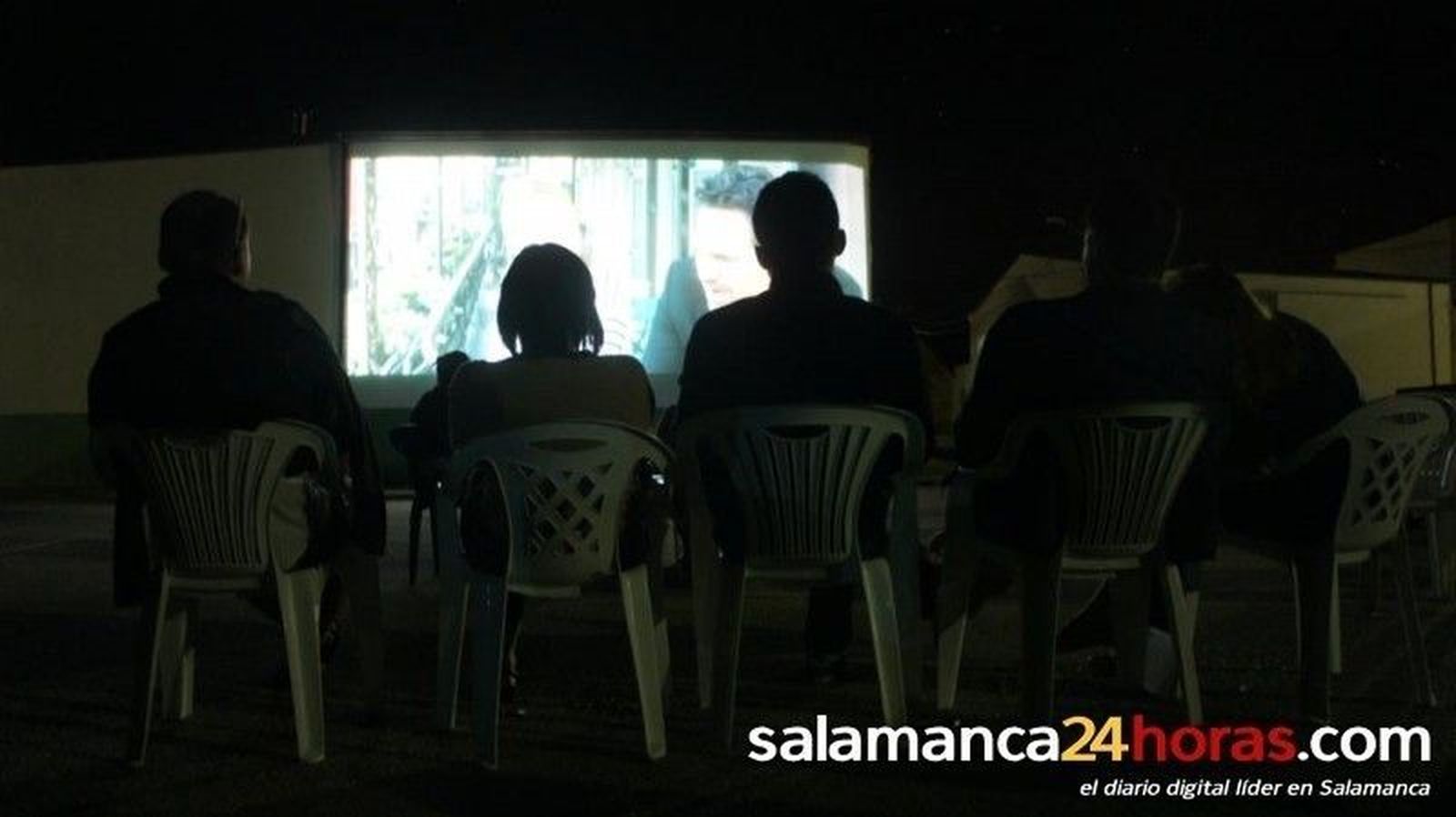 Cine al aire libre en Moriscos