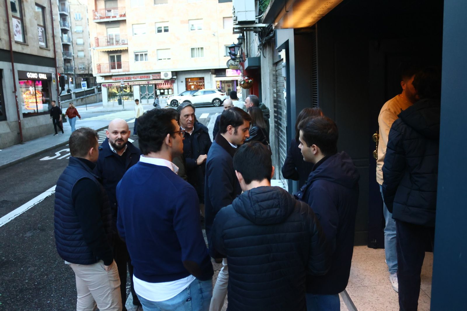 Carlos García Carbayo y Ángel Porras participan en un encuentro con jóvenes