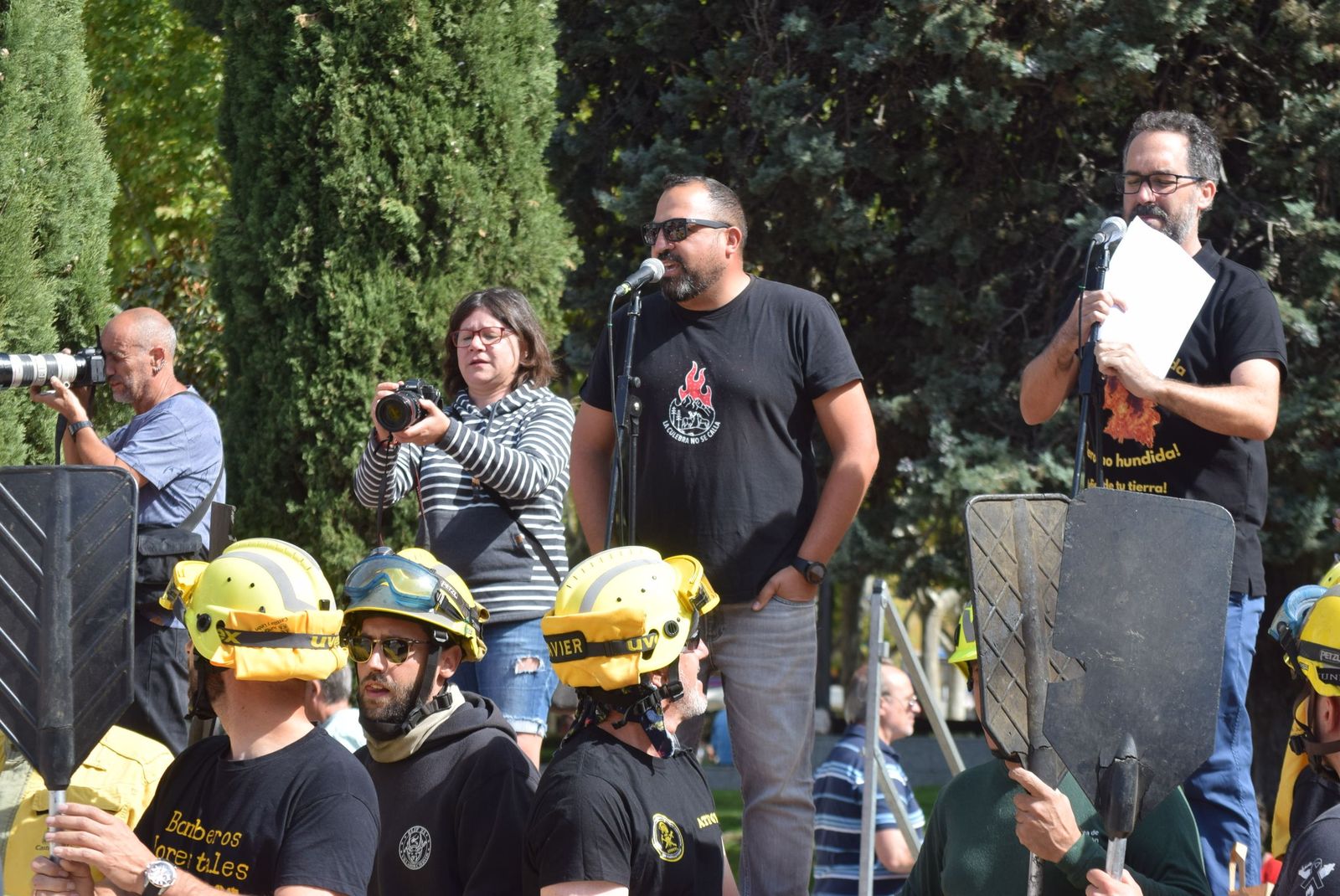 Concentración para reclamar "respeto y justicia" para Zamora tras los incendios