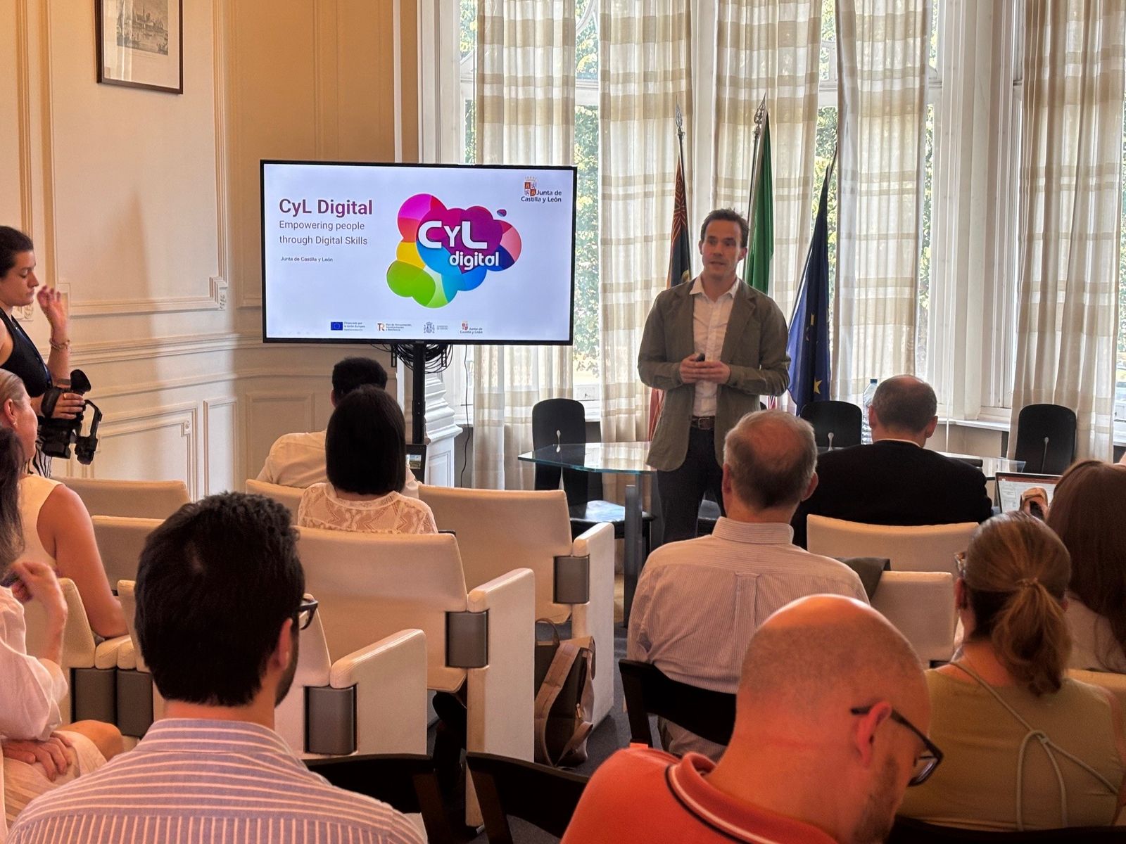 La Junta lleva a Bruselas su programa CyL Digital como herramienta contra la brecha digital y la despoblación