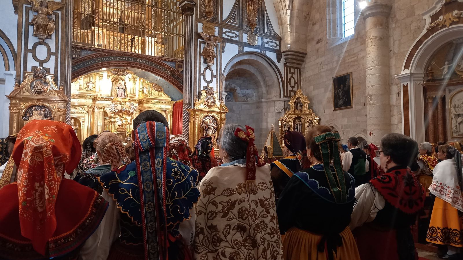 Misa Tradicional Zamorana en la iglesia de San Ildefonso