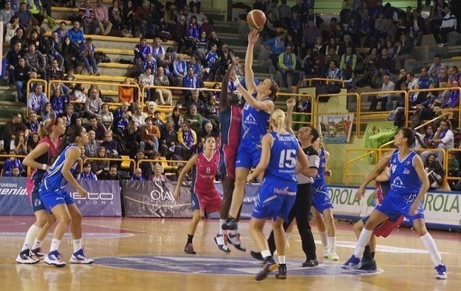 Avenida comienza una nueva etapa con una victoria cómoda