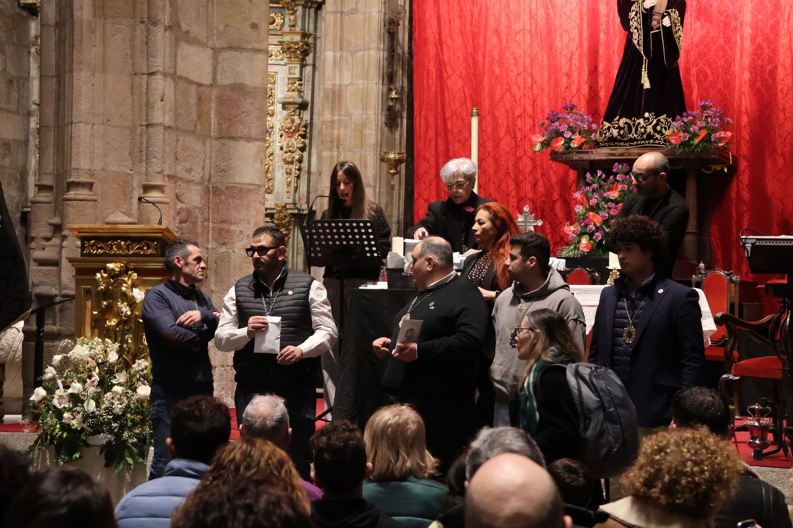 Entrada de nuevos hermanos de Jesús Nazareno Vulgo Congregación (19).JPG