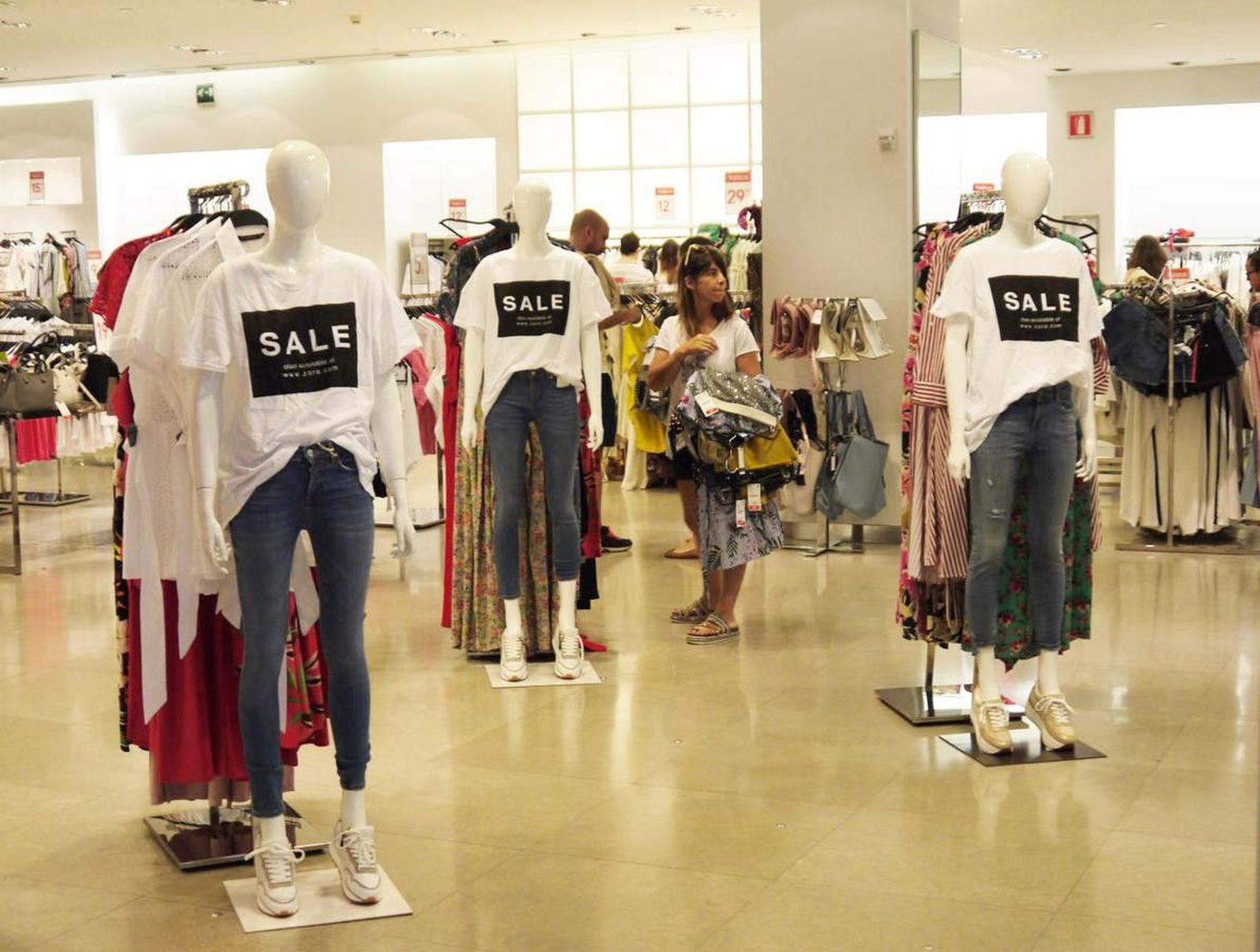 Primera jornada campaña rebajas El Tormes (4) 1191x900