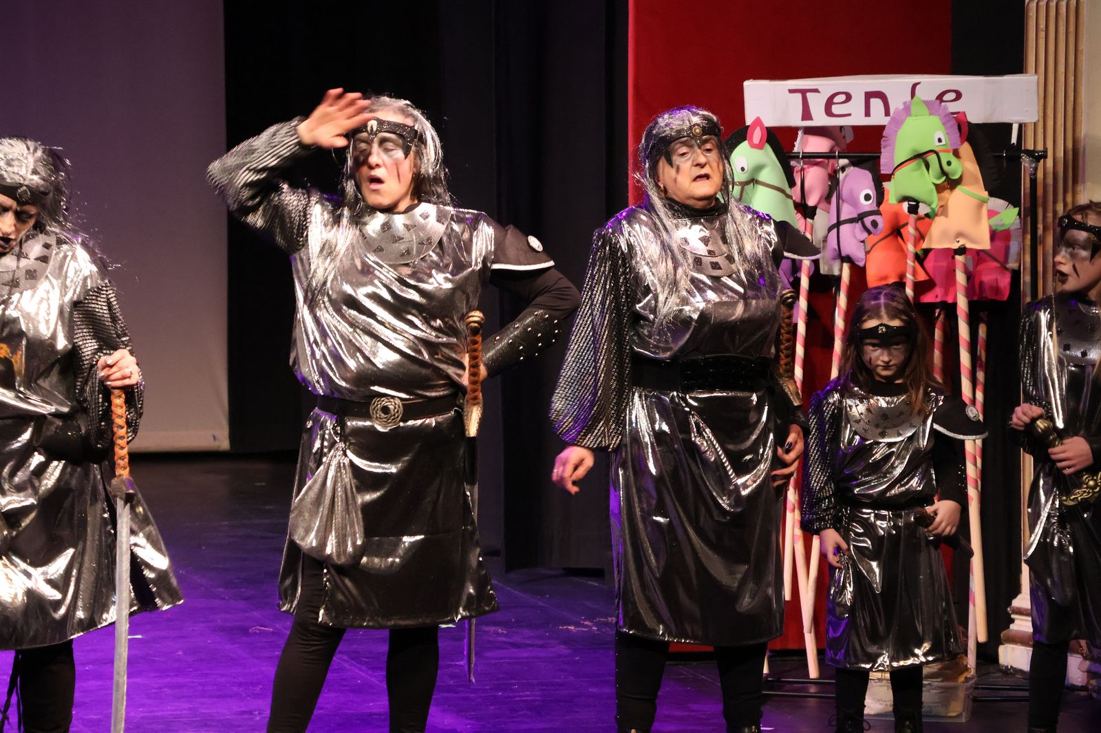 Murgas zamoranas en el Teatro Principal Carnaval 2025