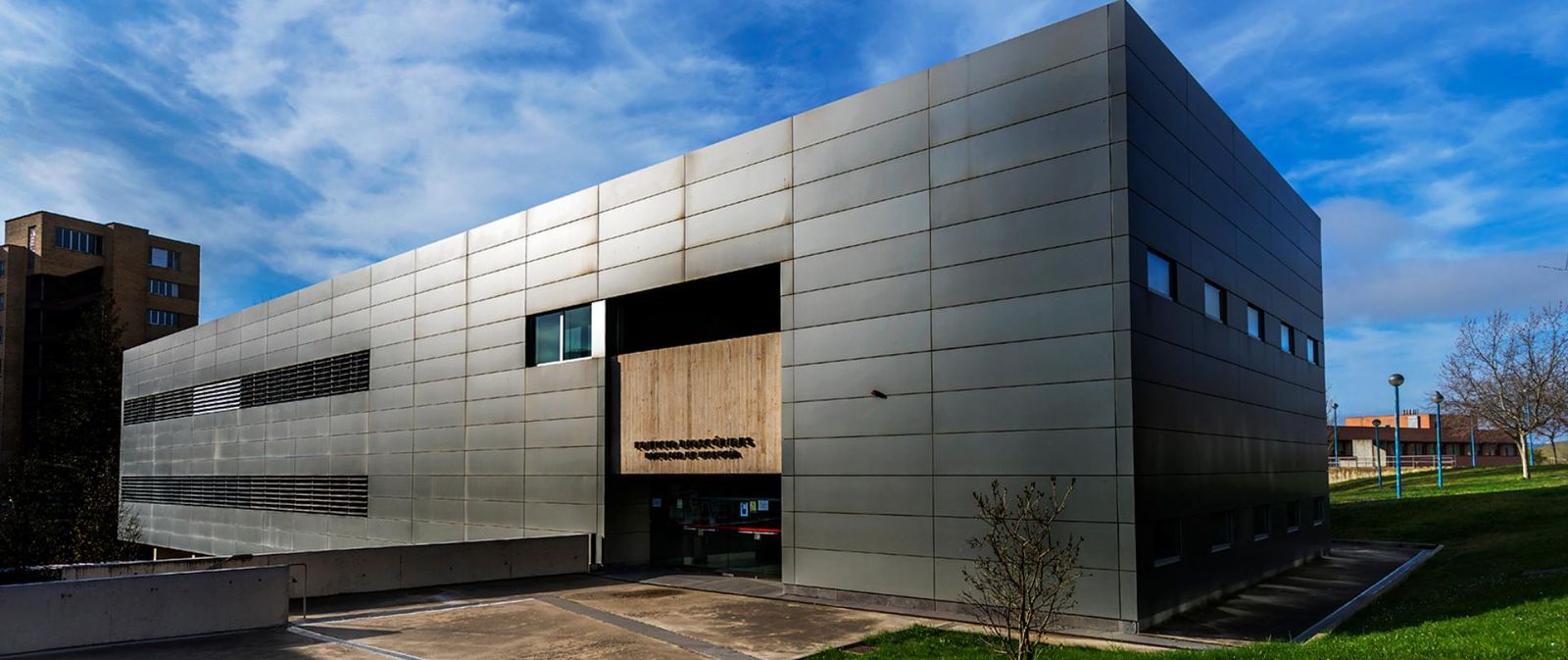 fachada principal edificio discorides | Foto: USAL