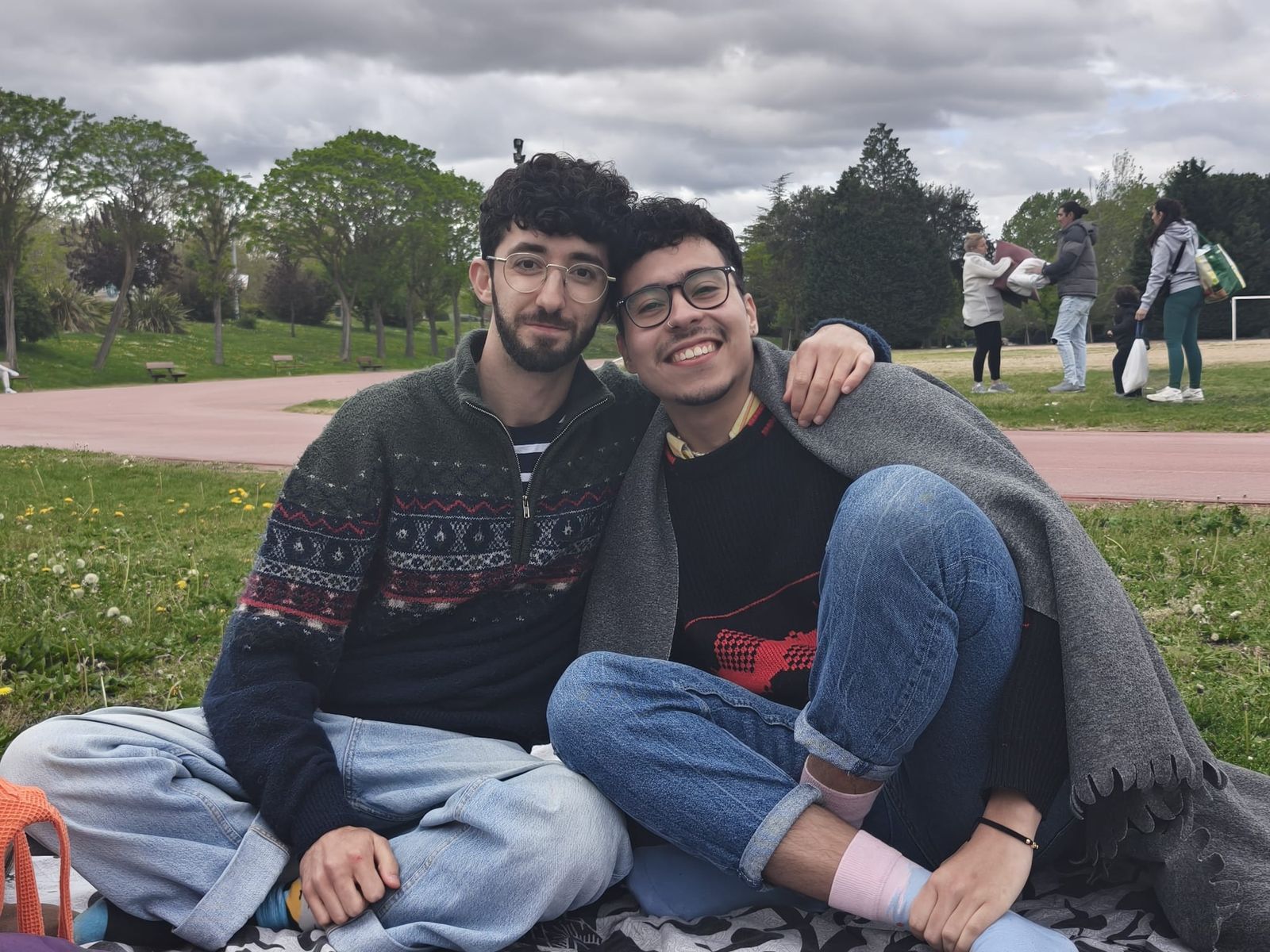 Un multitudinario Lunes de Aguas en Salamanca llena la ribera del Tormes