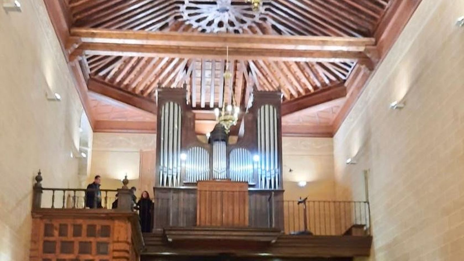 Órgano de la basilica de la anunciacion de Alba