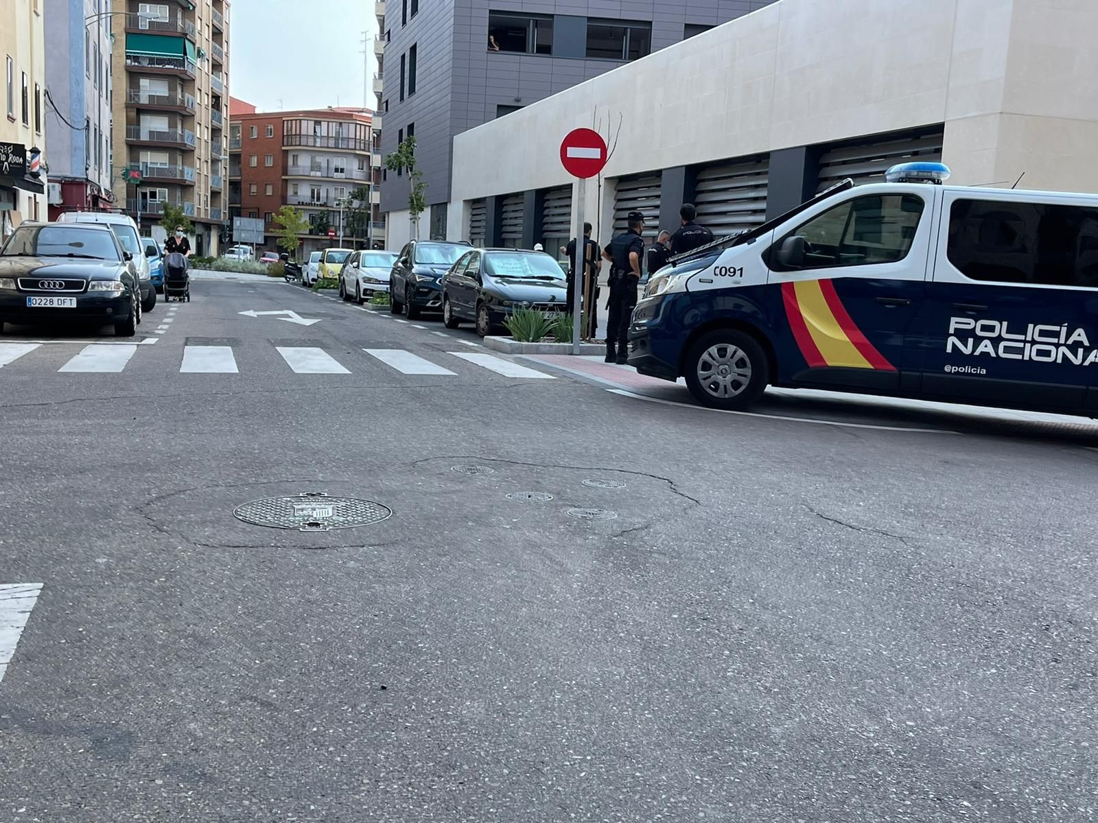 Policía Nacional en calle Arapiles Policía Nacional en calle Arapiles