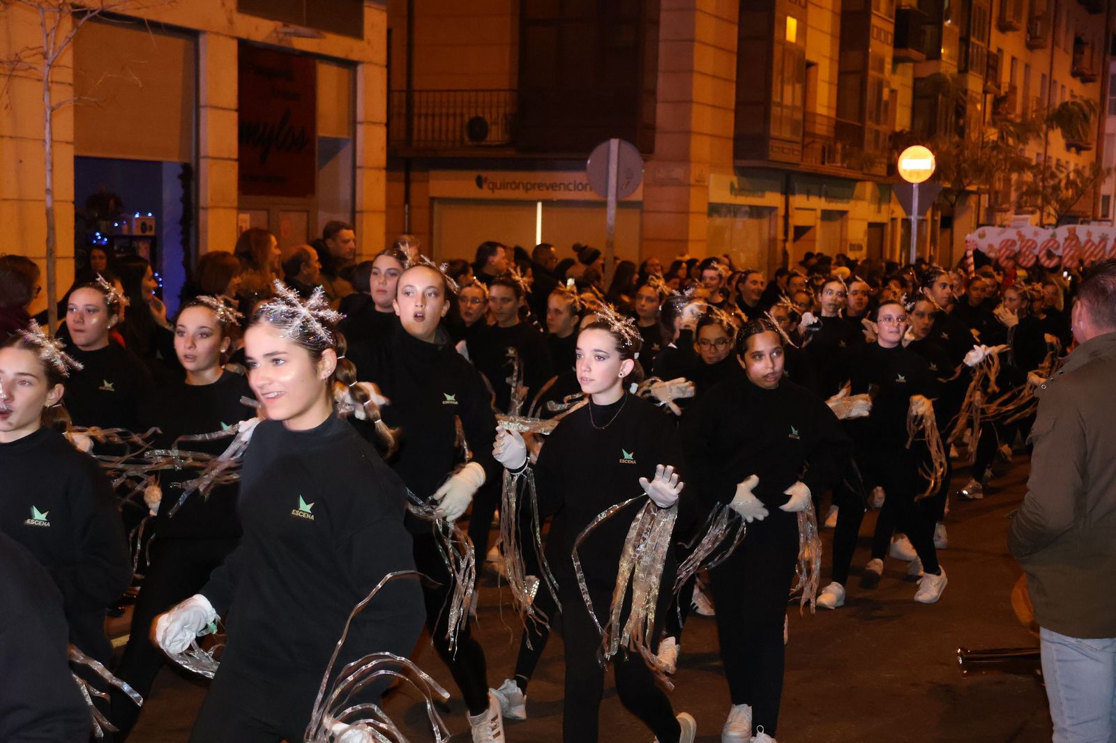 GALERÍA | El animado pasacalles de Escena por el centro de Zamora, en imágenes