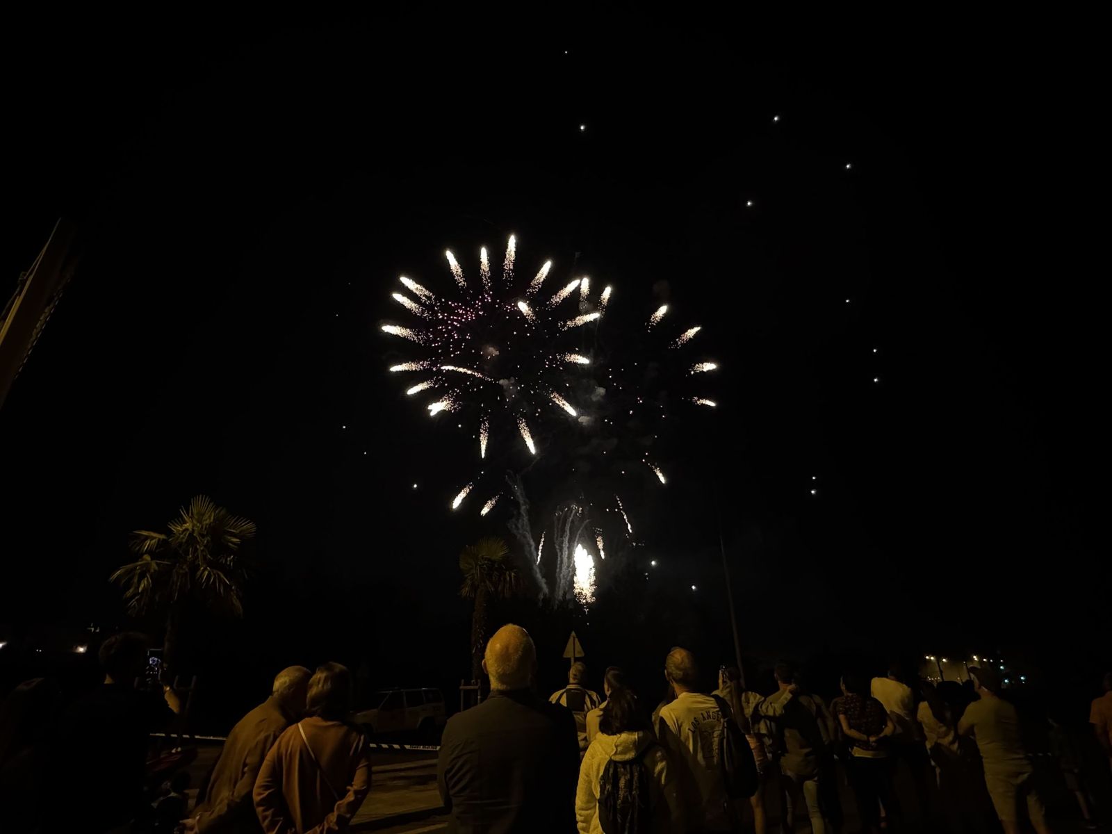 Fuegos artificiales en el entorno del Puente Romano