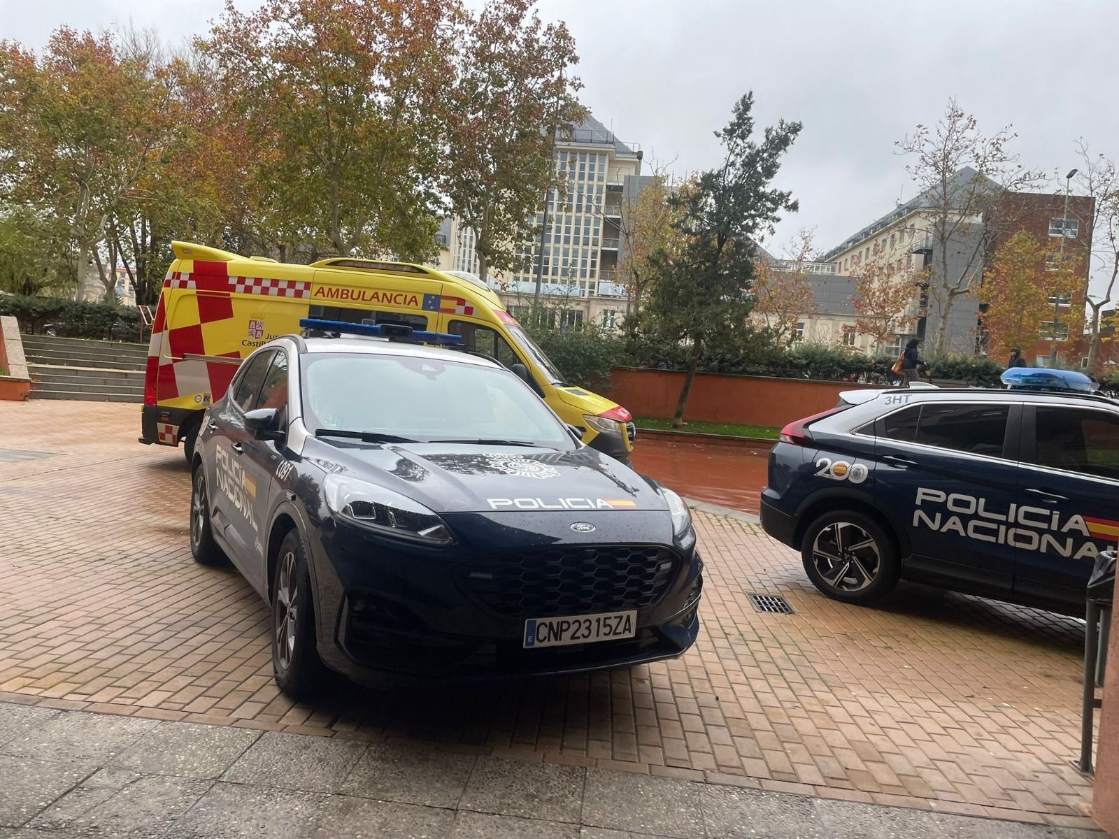 Policía Nacional y ambulancia en el lugar