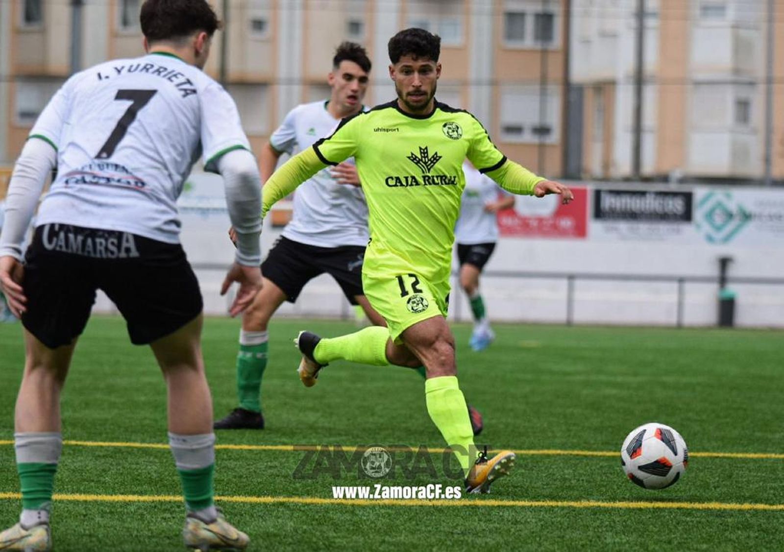 Manu Viana avanza con el balón. FOTO Zamora CF.