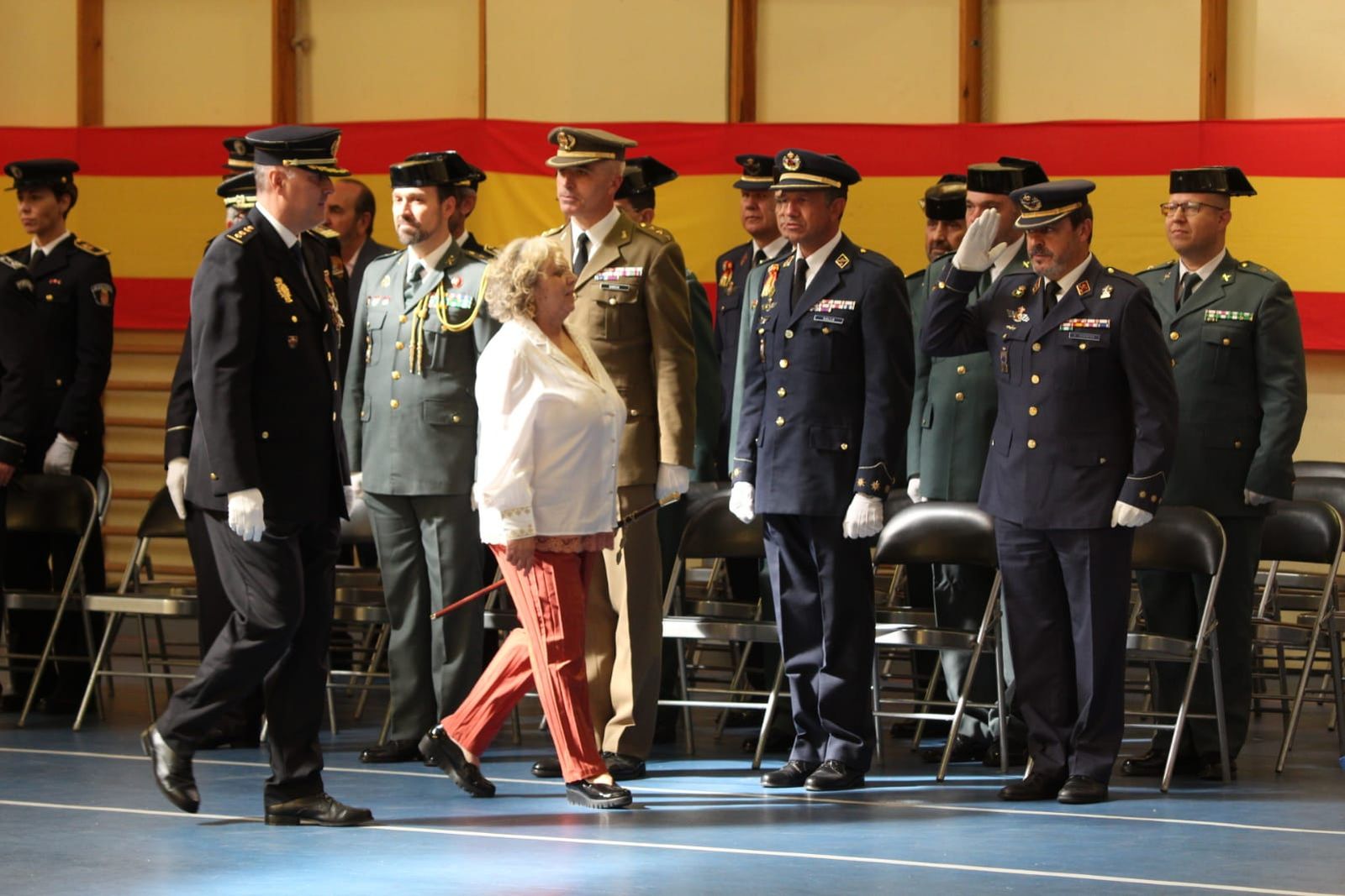 la-policia-nacional-de-salamanca-los-angeles-custodios-56