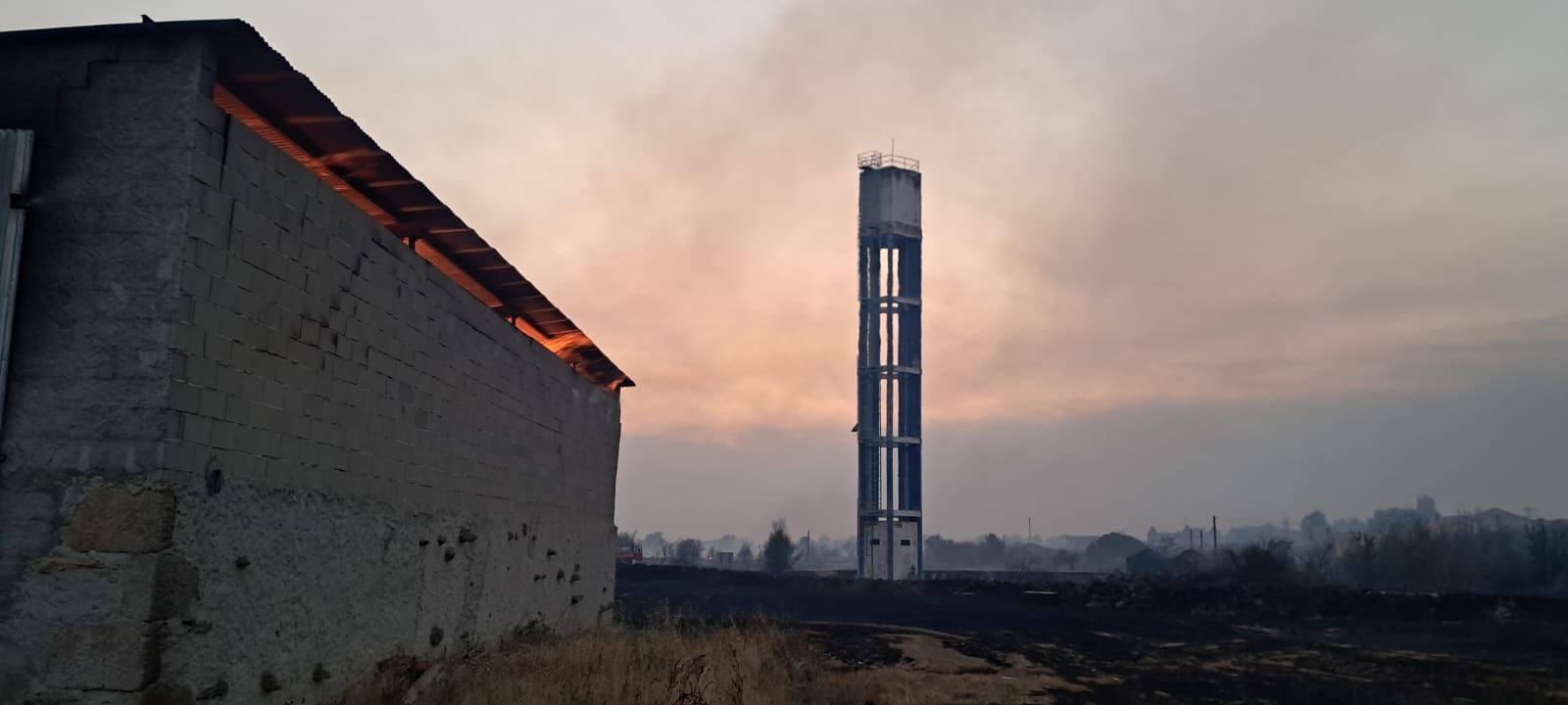 El incendio de Cipérez arrasa Cerezal de Puertas (3).jpeg