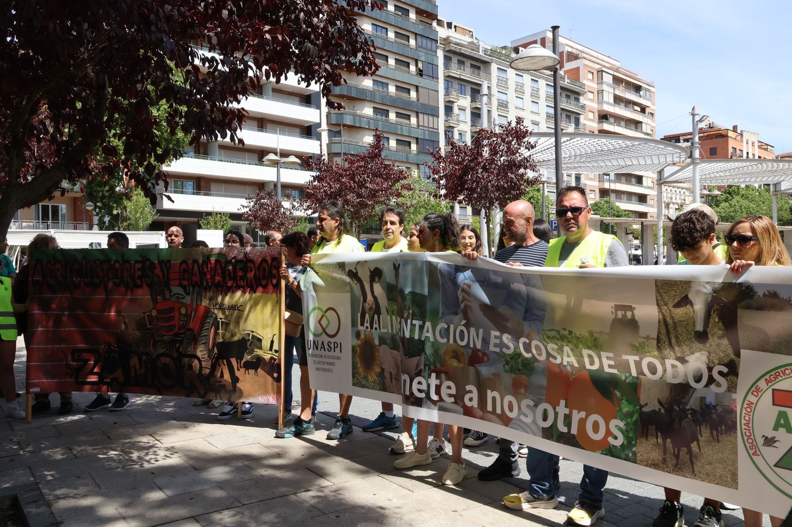 Marcha silenciosa en homenaje a David Lafoz (22).JPG