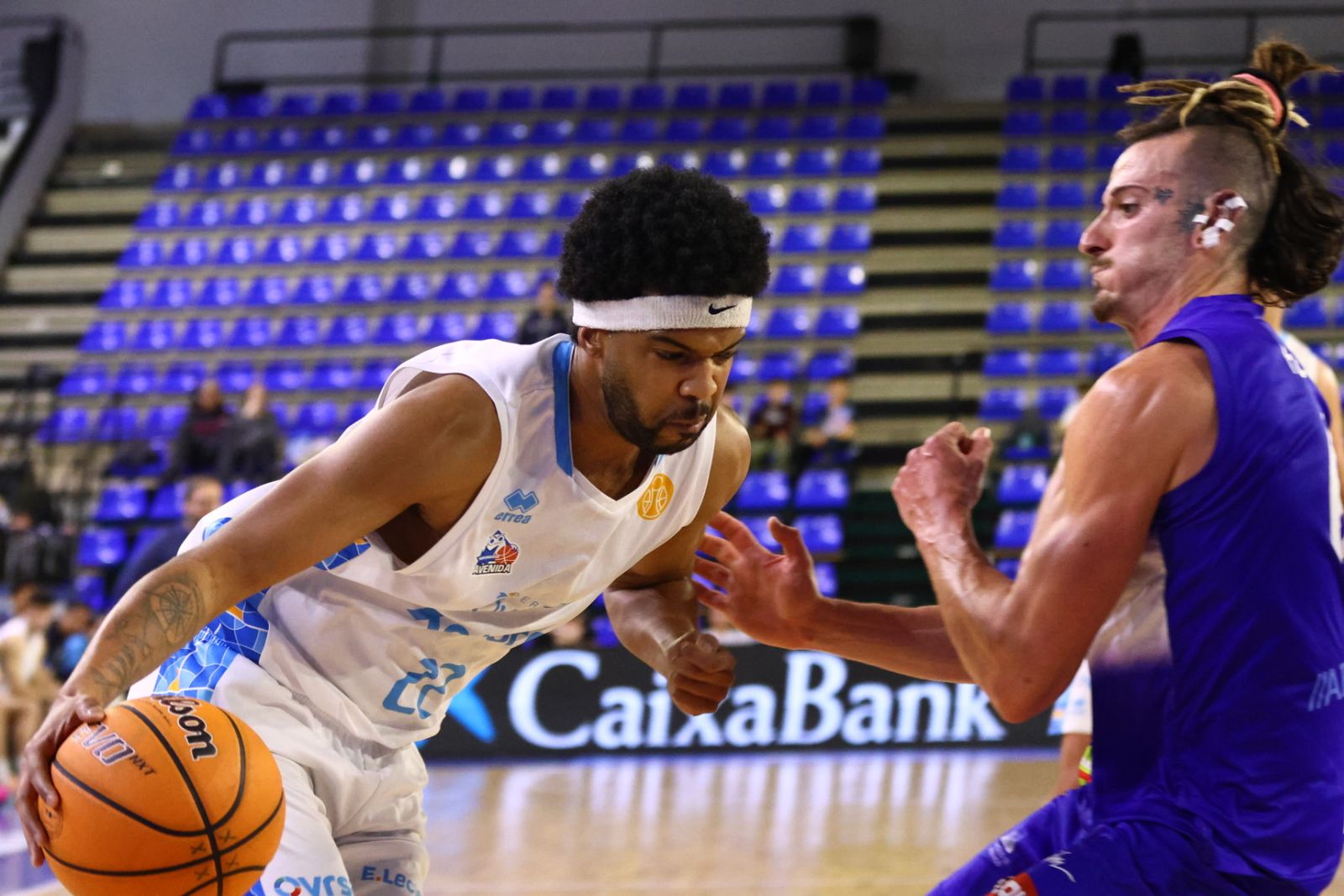 Perfumerías Avenida - CB Rosalía