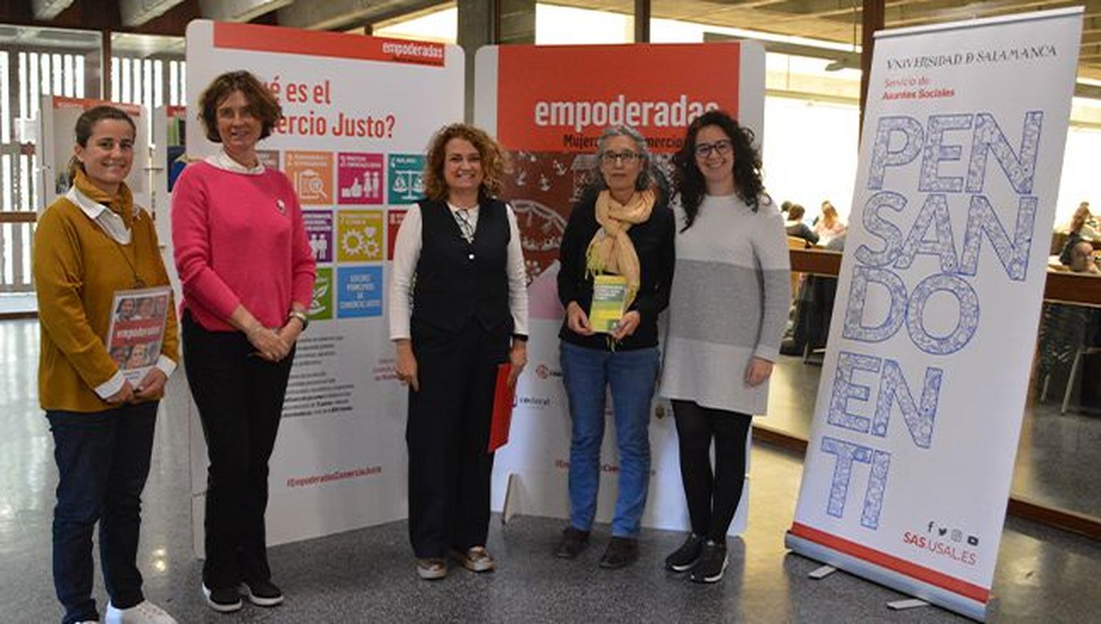 Exposición fotográfica “Empoderadas. Mujeres del Comercio Justo”