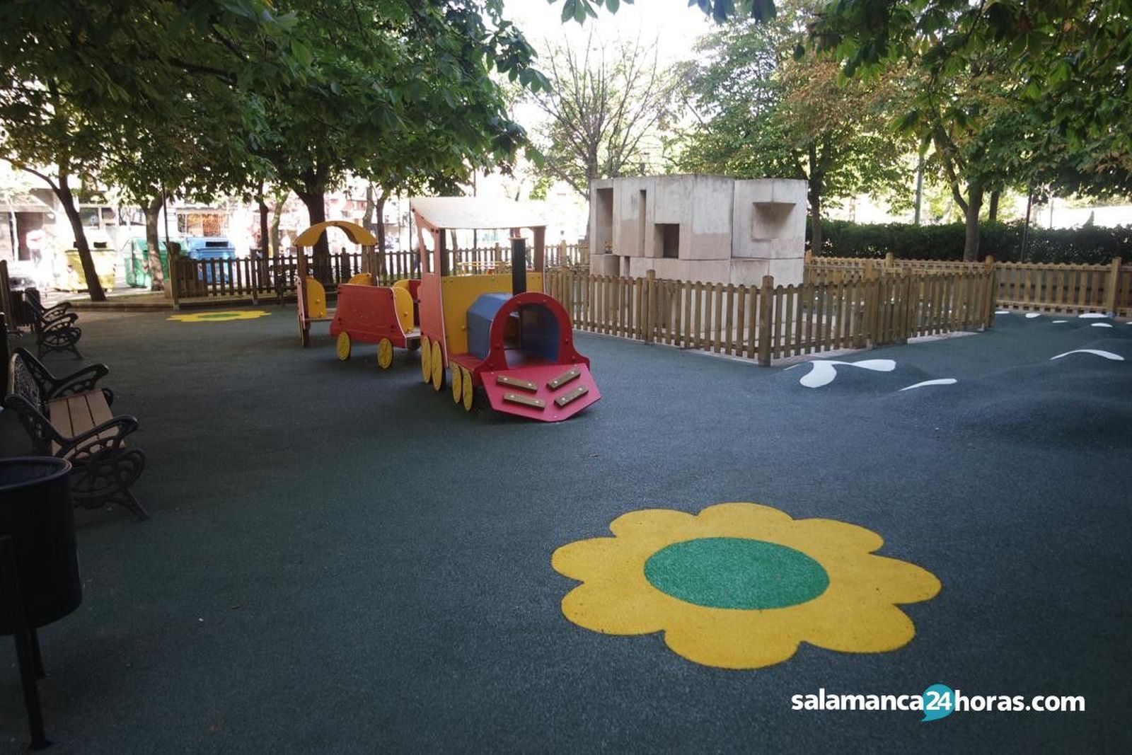 Parque calle Cruz de Caravaca (7) 1200x800