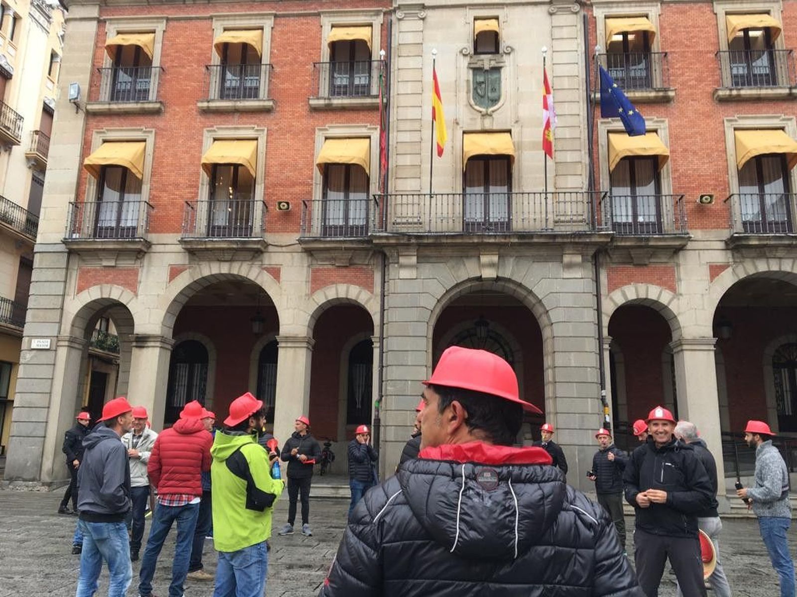 WhatsApp Image 2018 10 15 at 12.37.15