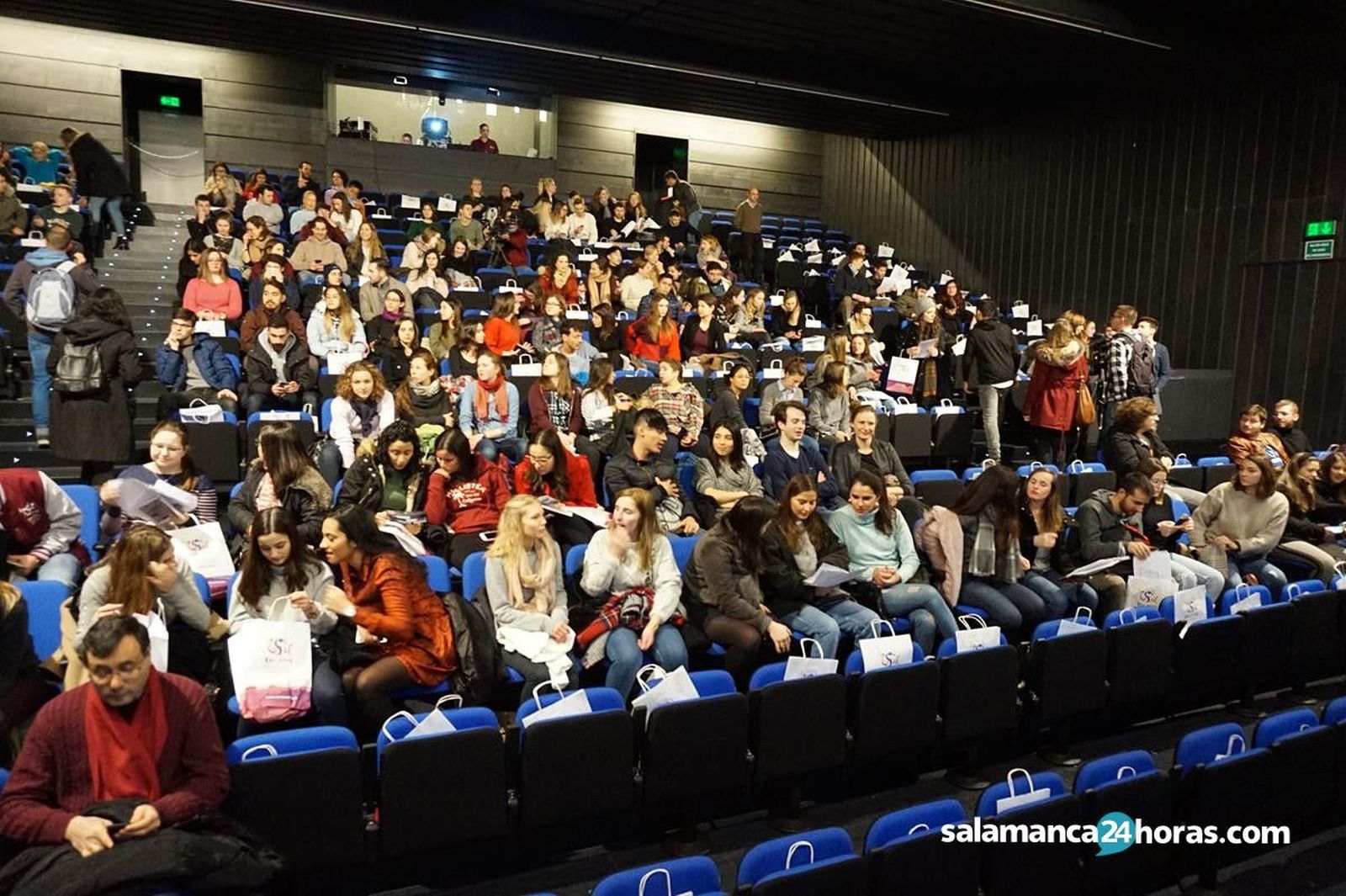 Acto de bienvenida de estudiantes extranjeros usal 2019 (11)