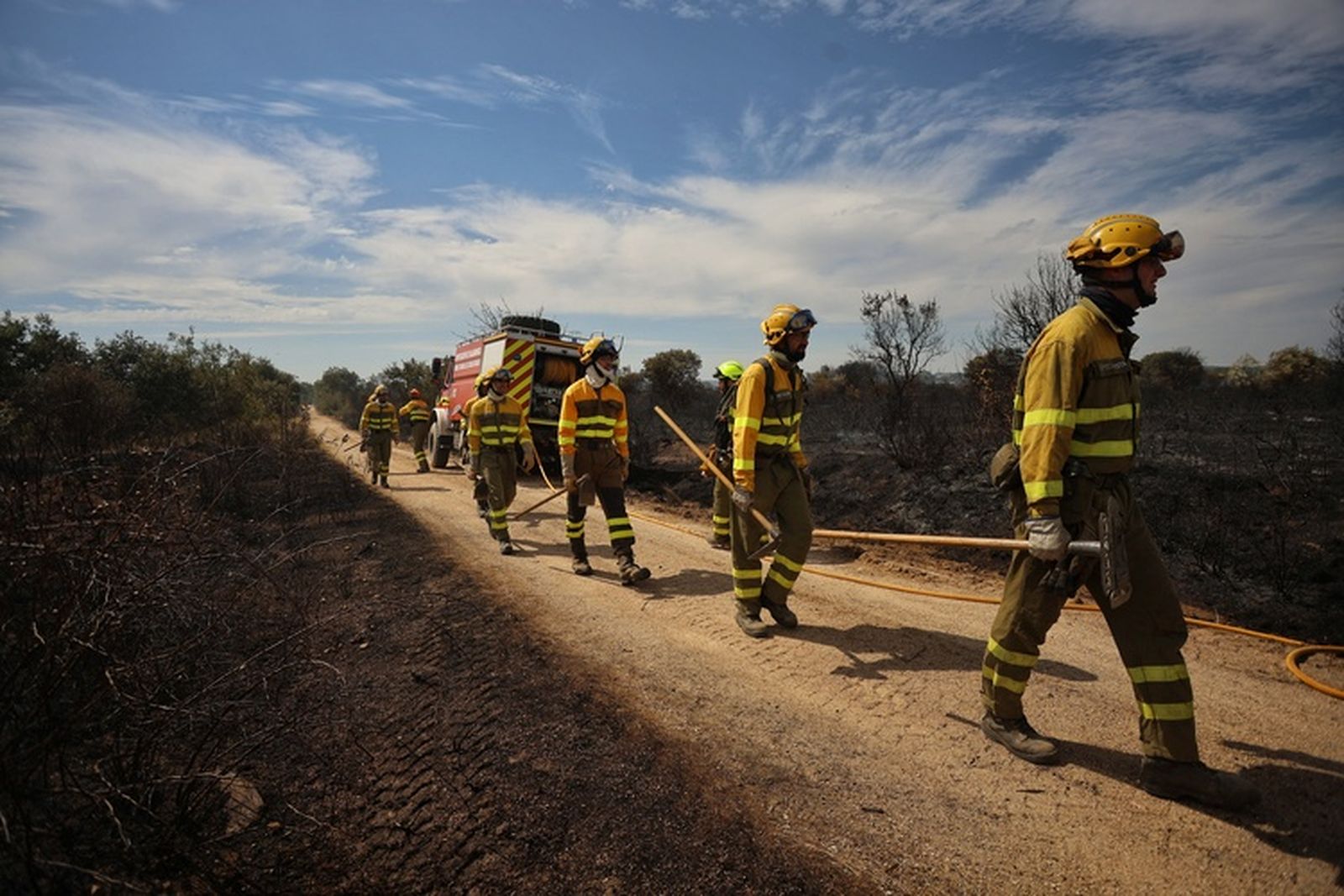 Así ha sido la actución de los Servicios de Extinción para sofocar el incendio en Castillejo de Martín Viejo