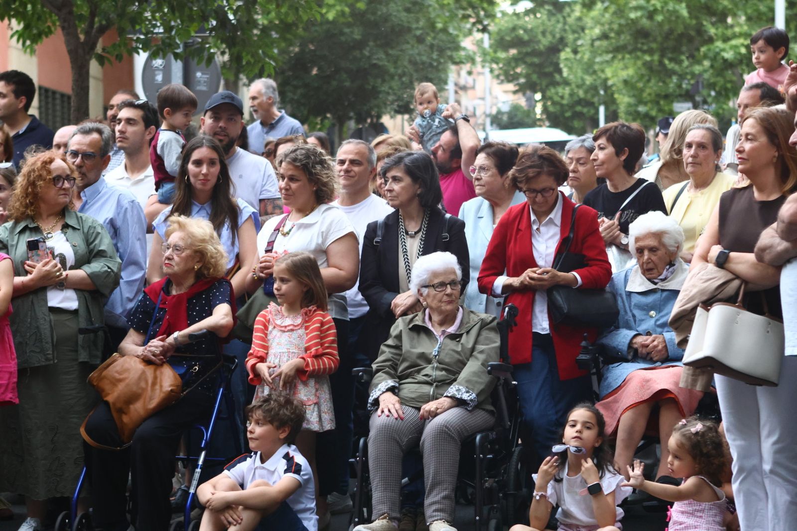 Procesión con motivo de la festividad de María Auxiliadora
