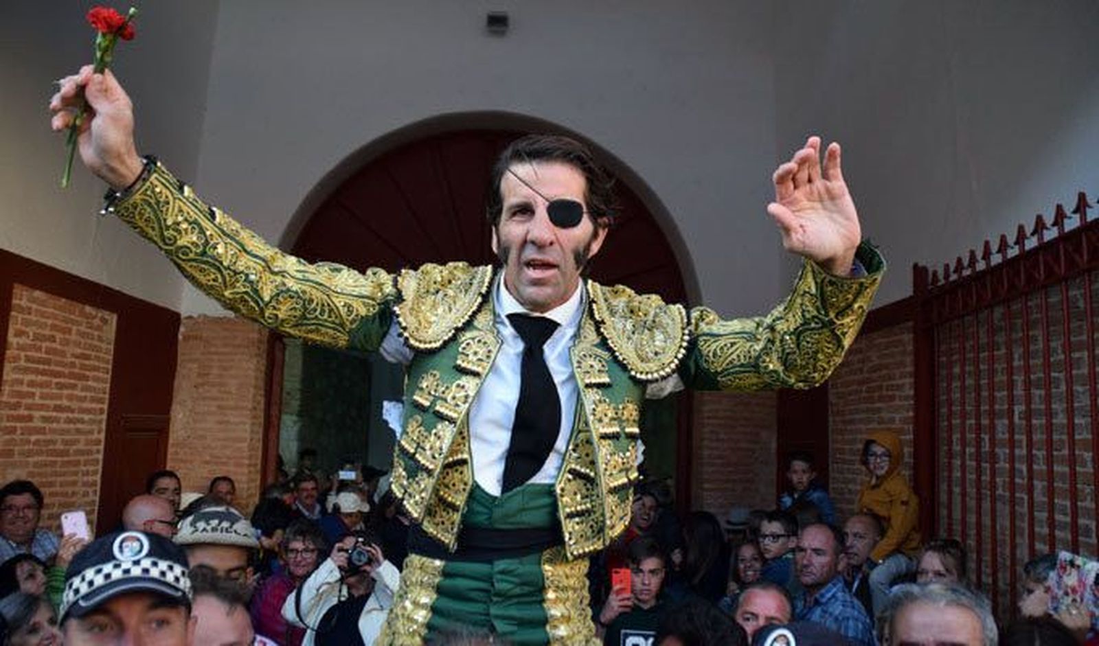 Padilla triunfa, Ferrera gusta y Paquirri decepciona